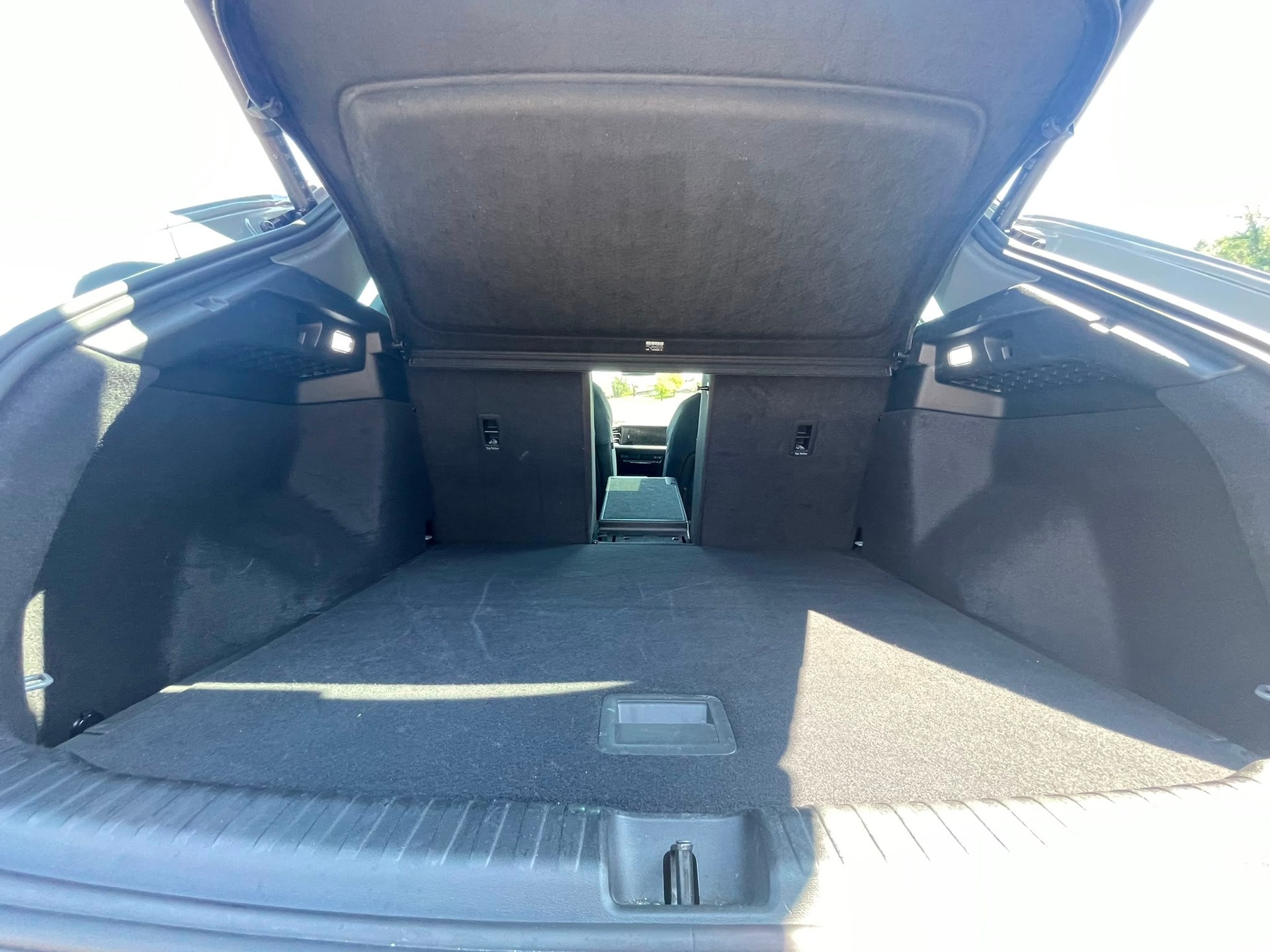 AUDI Q4 e-tron 50 quattro-image-13