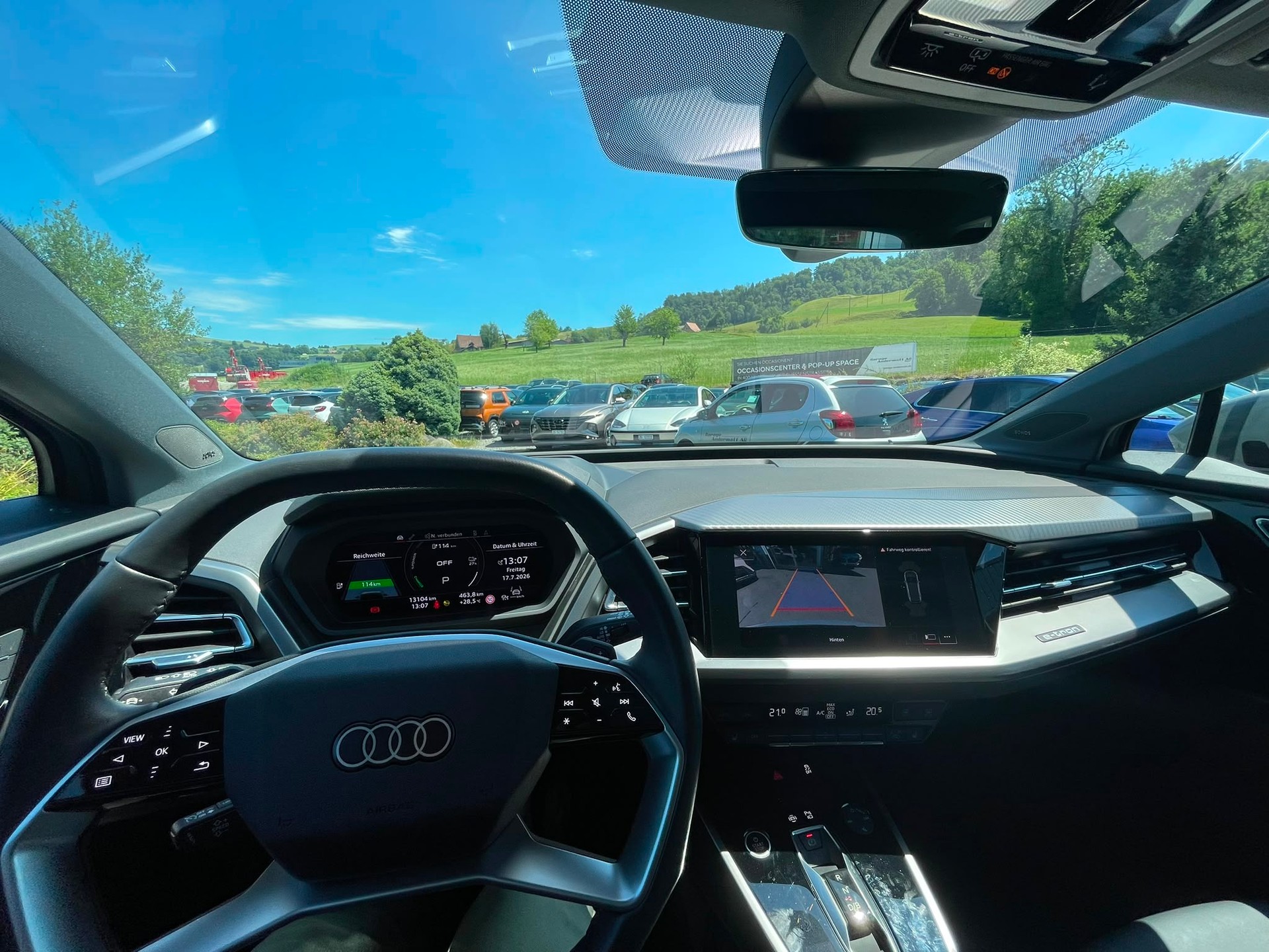 AUDI Q4 e-tron 50 quattro-image-9