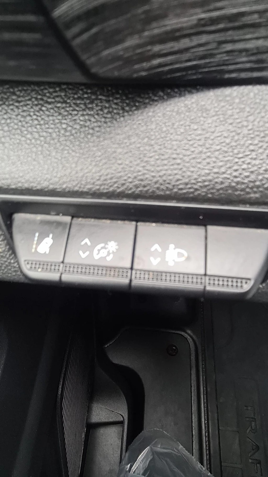 RENAULT Trafic 2.0 Blue dCi 150 Advance L2H2 EN ** AKupplung ** Parkhilfe v+h ** Gr-Navi ** RF-Kamera **-image-8