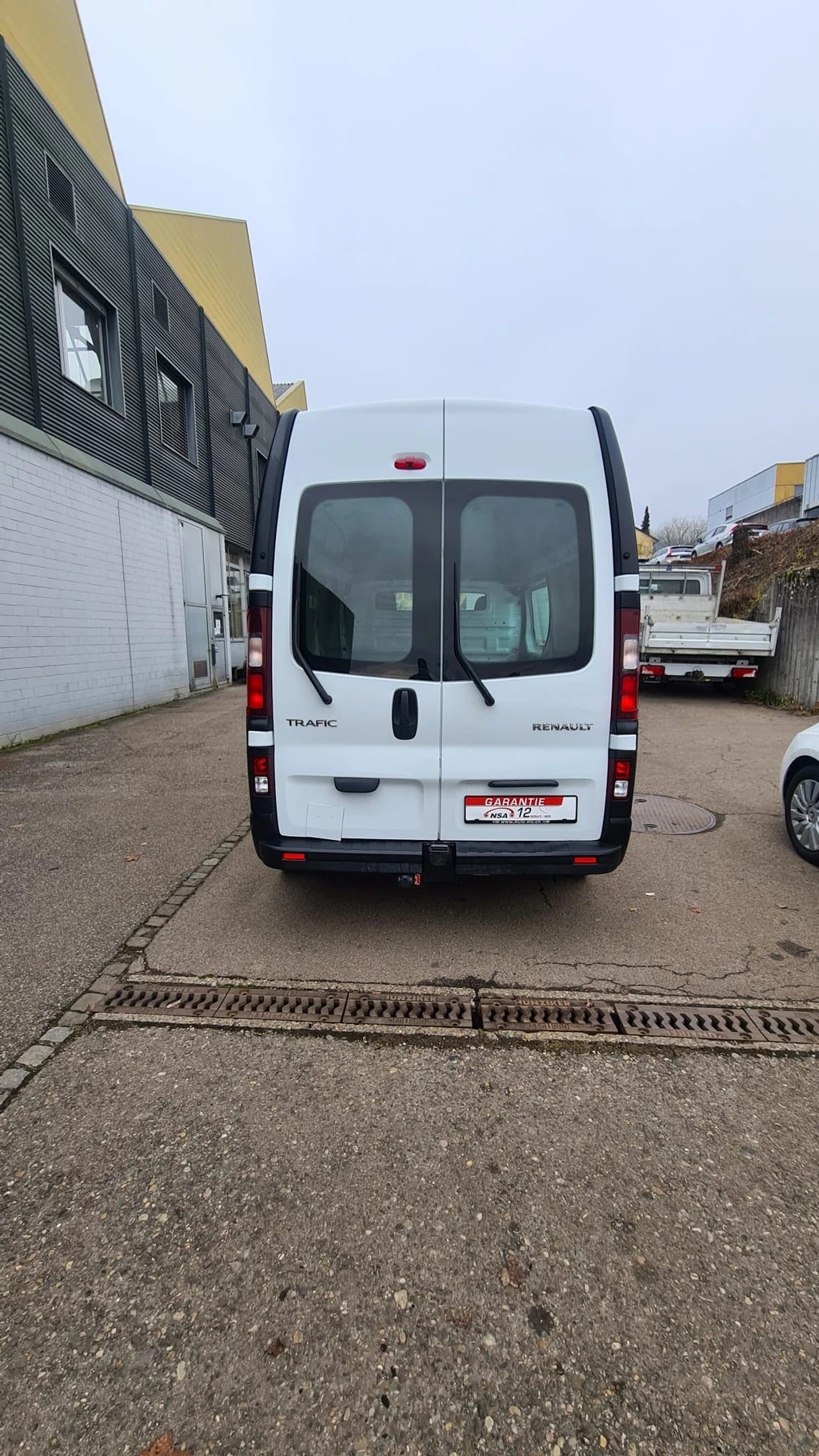 RENAULT Trafic 2.0 Blue dCi 150 Advance L2H2 EN ** AKupplung ** Parkhilfe v+h ** Gr-Navi ** RF-Kamera **-image-4