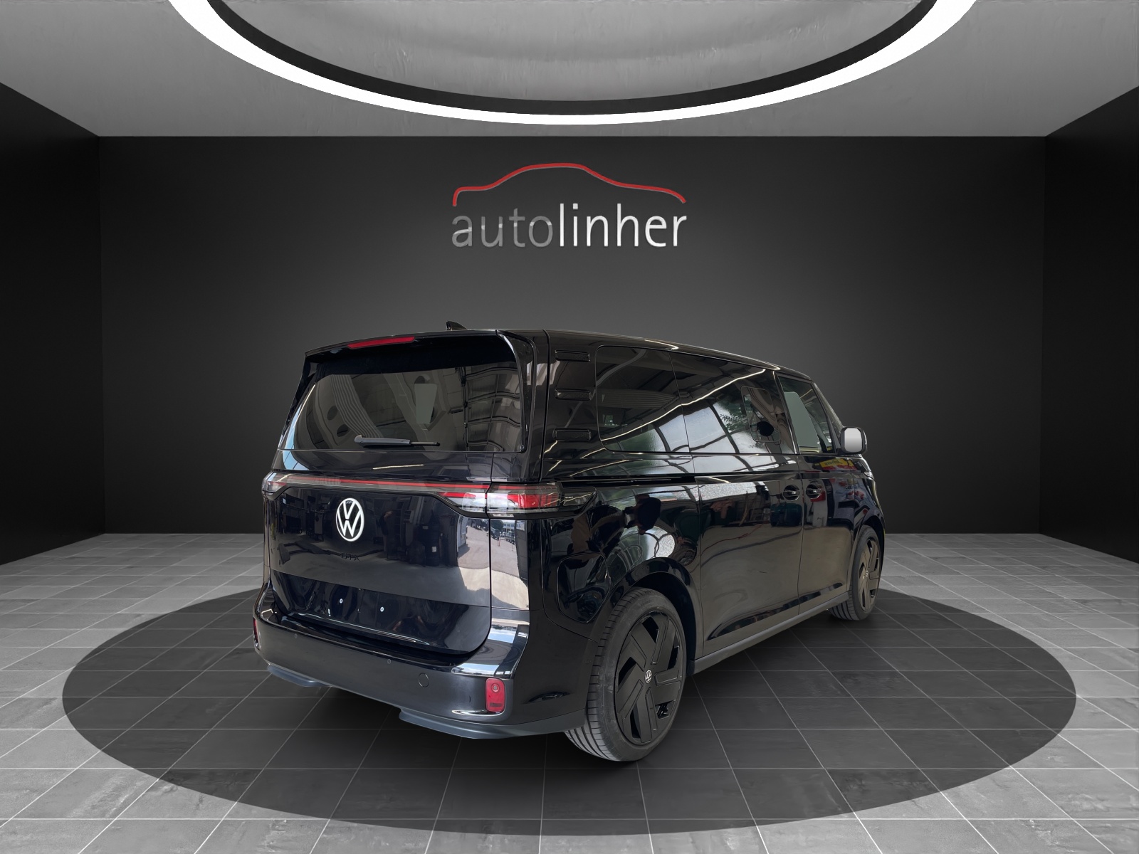 VW ID.Buzz LWB GTX 4 Motion-image-4