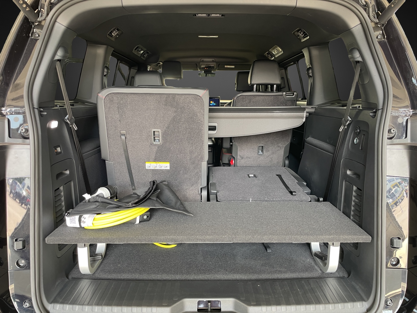 VW ID.Buzz LWB GTX 4 Motion-image-12