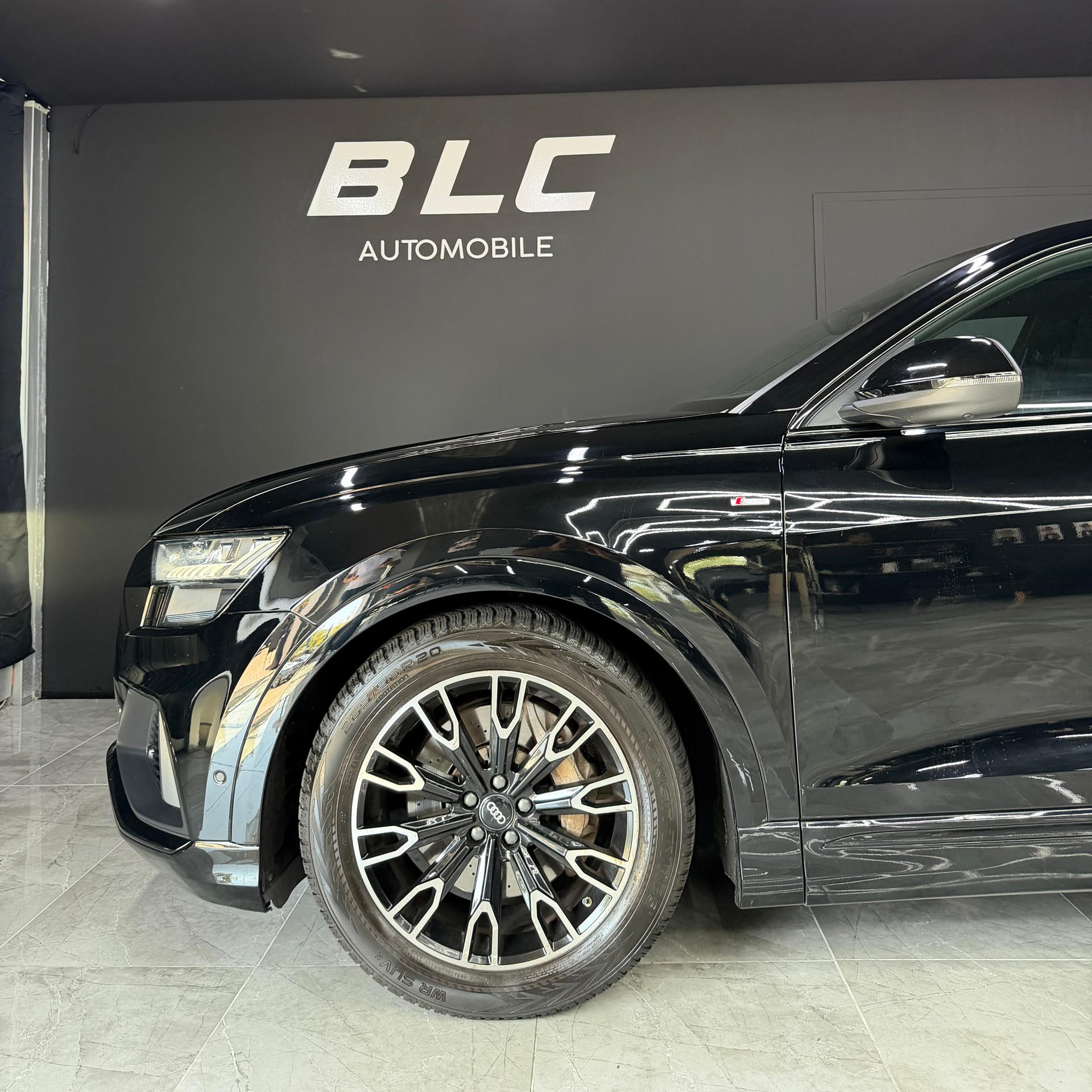 AUDI Q8 50 TDI quattro tiptronic-image-3