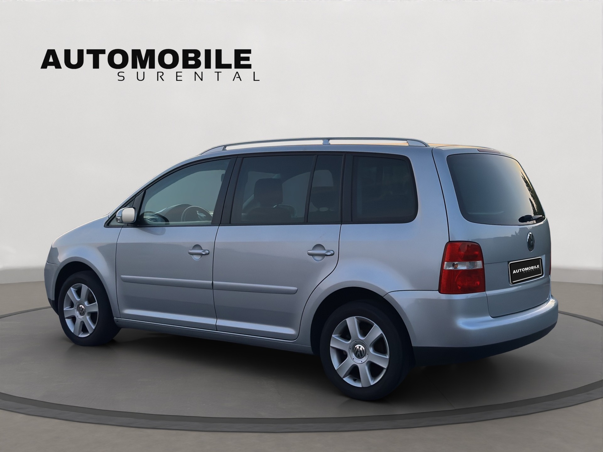 VW Touran 1.6 FSI Trendline-image-3