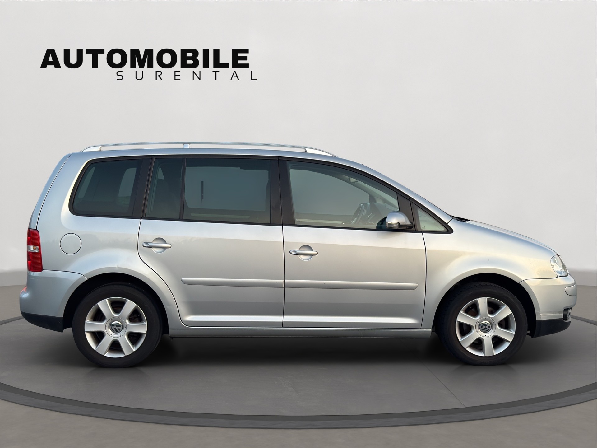 VW Touran 1.6 FSI Trendline-image-6