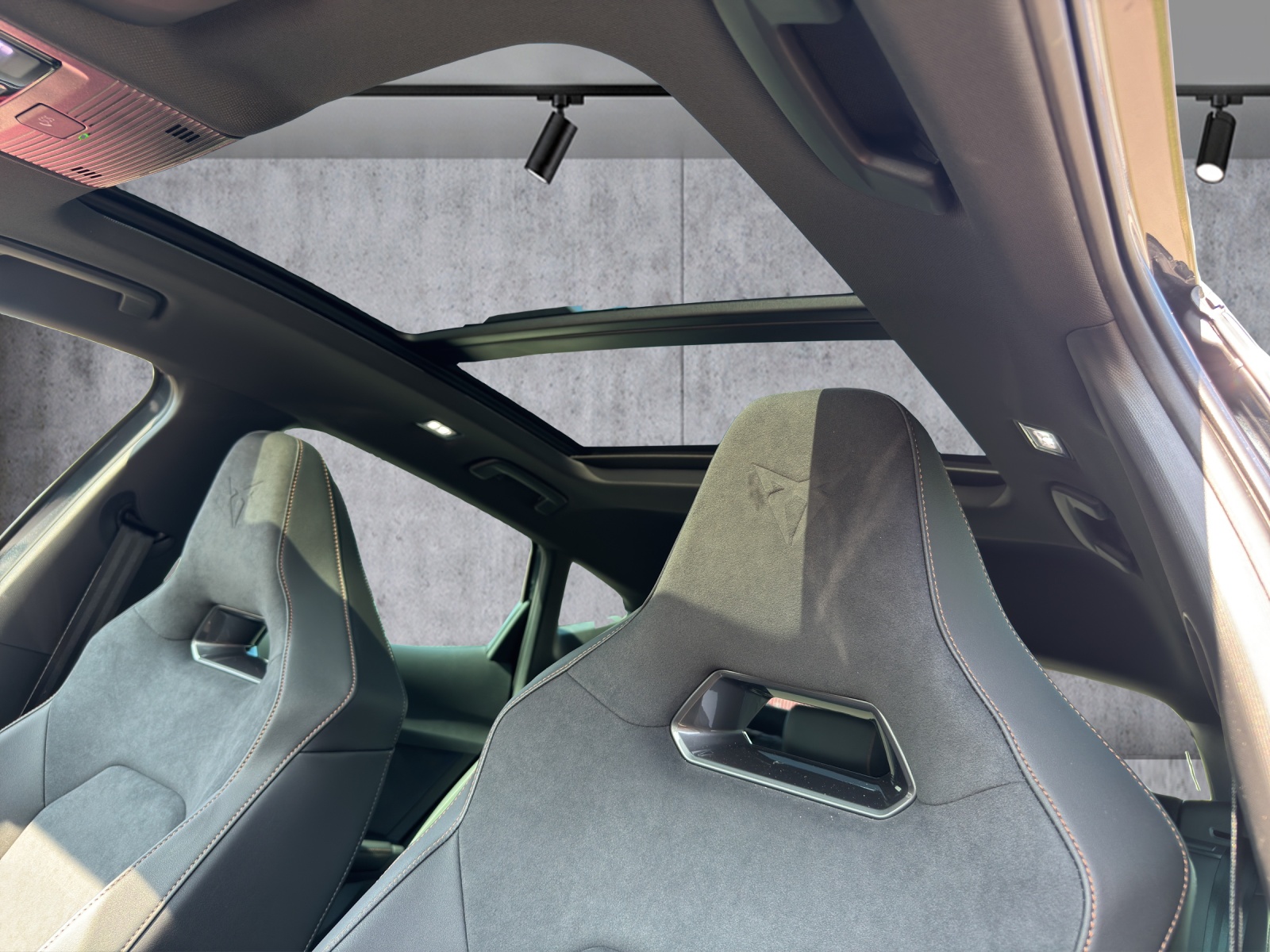 CUPRA Formentor 2.0TSI VZ 4Drive DSG-image-8