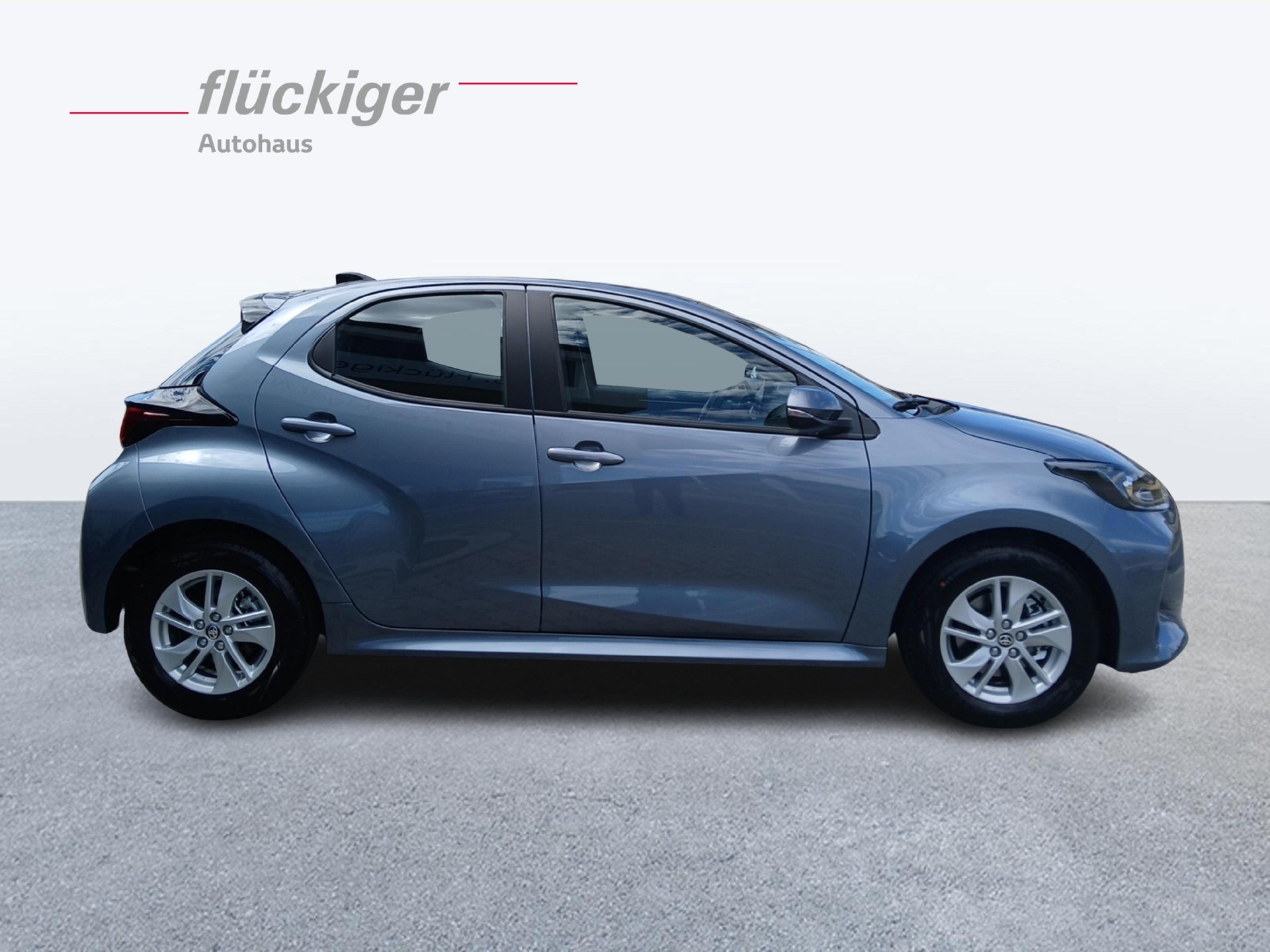 TOYOTA Yaris 1.5 VVT-i HSD Comfort-image-5