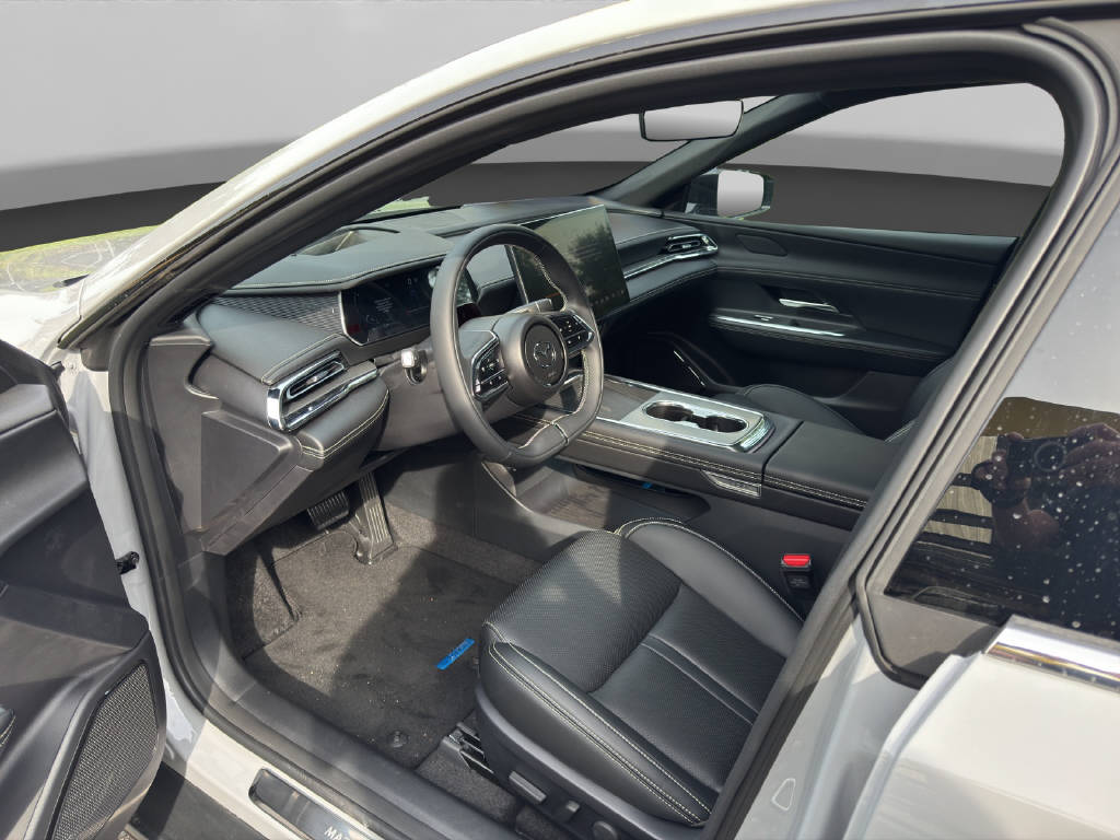 MAZDA 6e Takumi Long Range-image-4