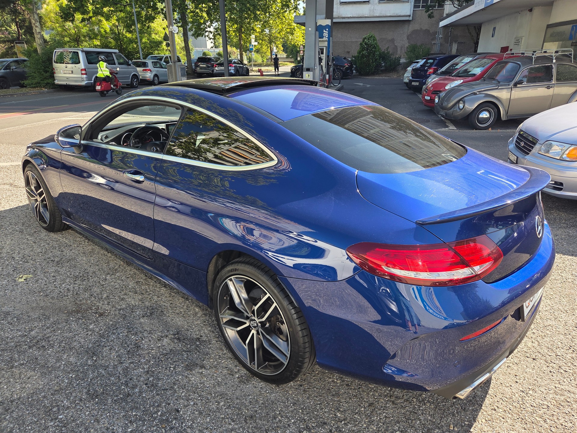 MERCEDES-BENZ C 200 Coupé 4Matic 9G-Tronic-image-4