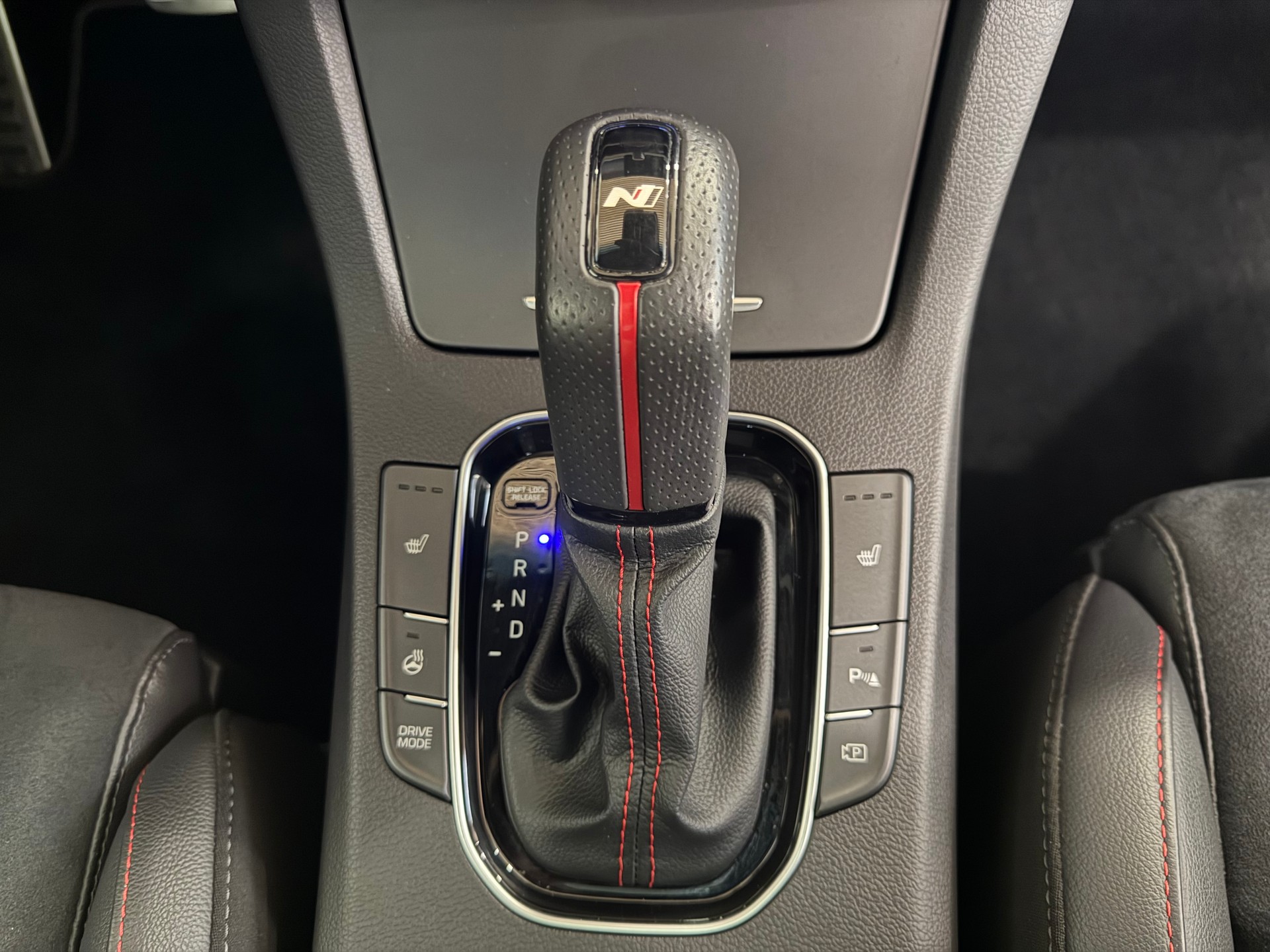 HYUNDAI i30 1.5 T-GDi N Line Exclusive 48V MH DCT-image-13