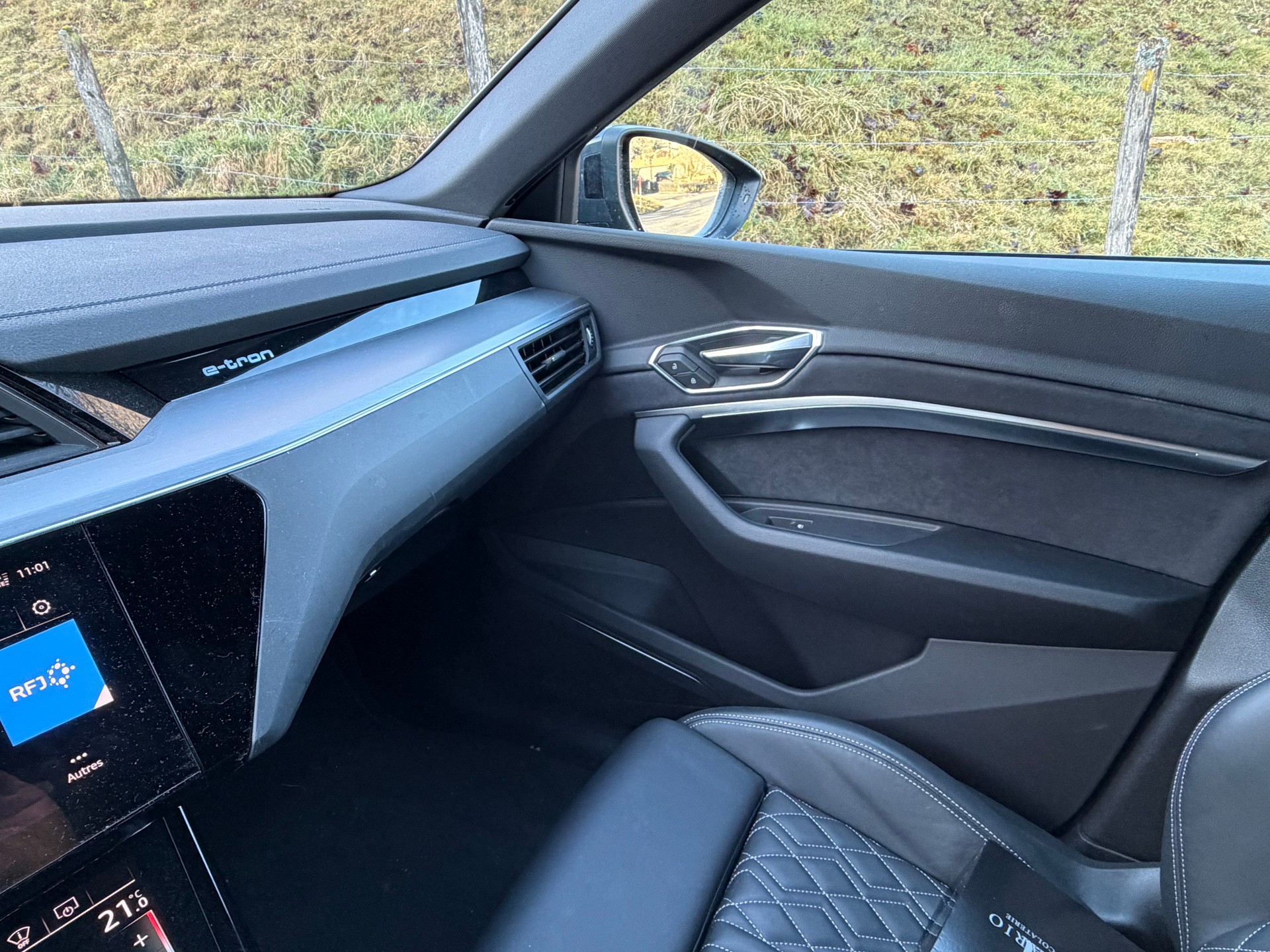 AUDI 55 S Line quattro-image-10
