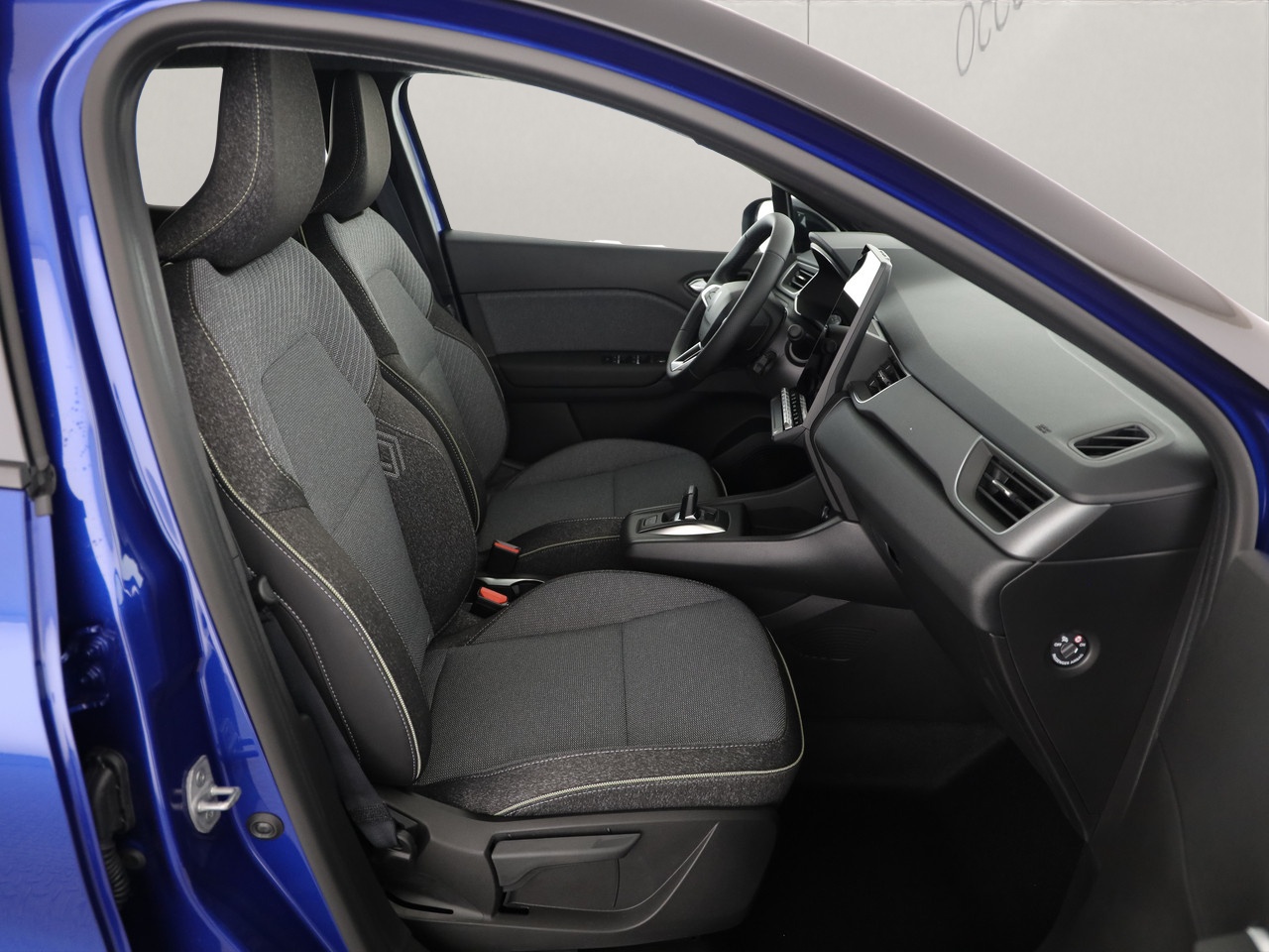 RENAULT Captur 1.8 E-Tech techno-image-6