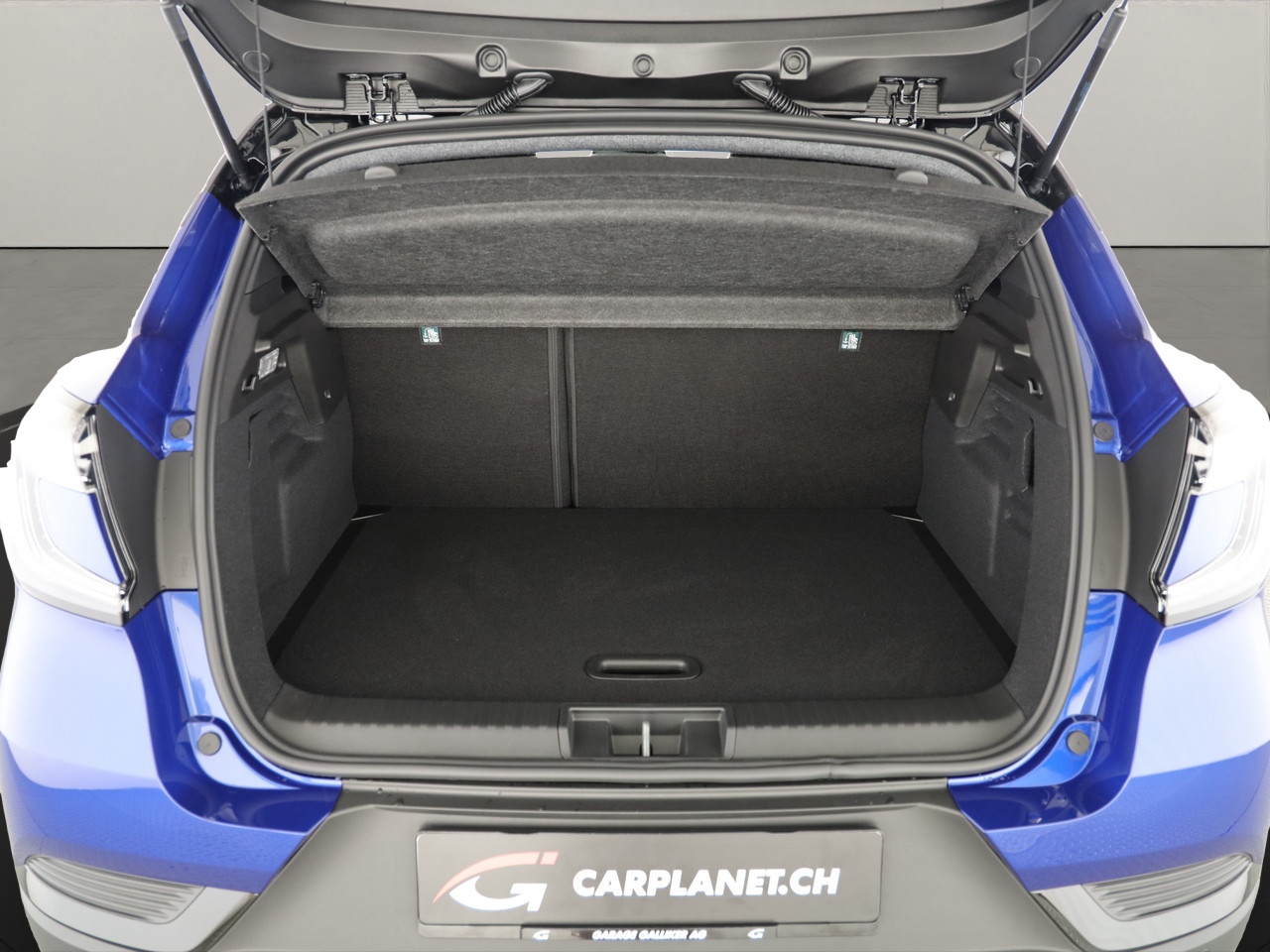 RENAULT Captur 1.8 E-Tech techno-image-8