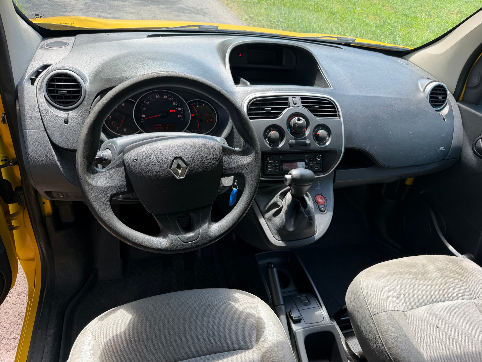 RENAULT Kangoo Medium TCe 115 Business A-image-6