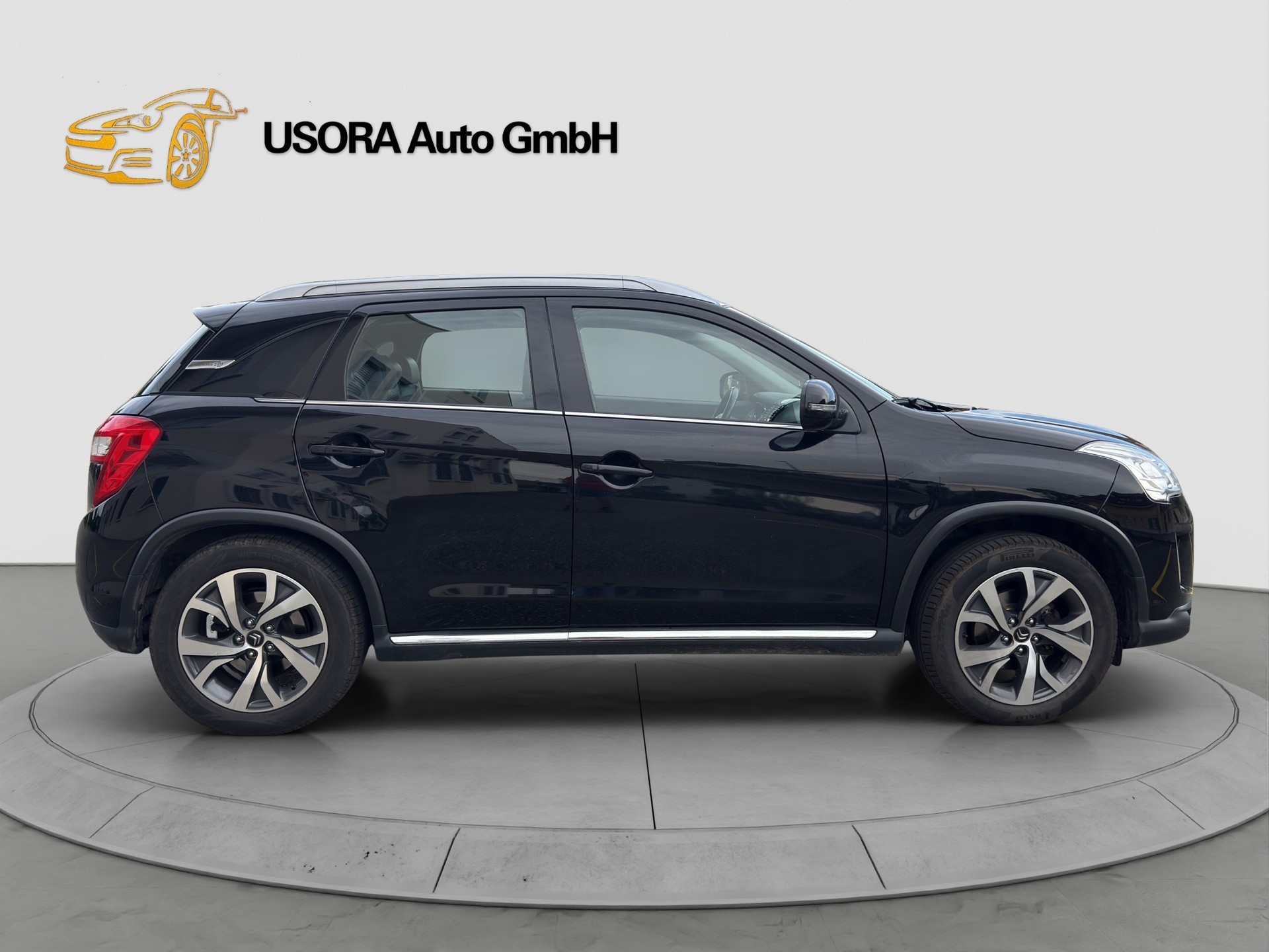 CITROEN C4 Aircross 1.6 HDi Black Top 4WD-image-6