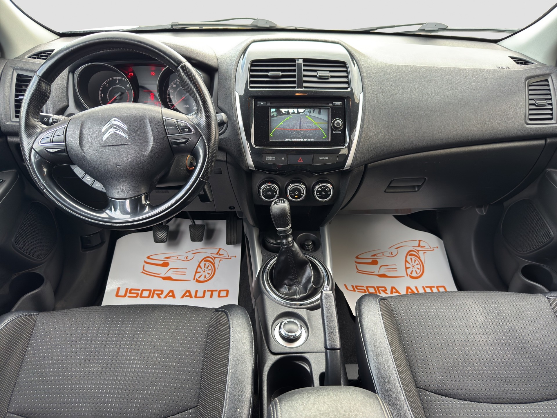 CITROEN C4 Aircross 1.6 HDi Black Top 4WD-image-11