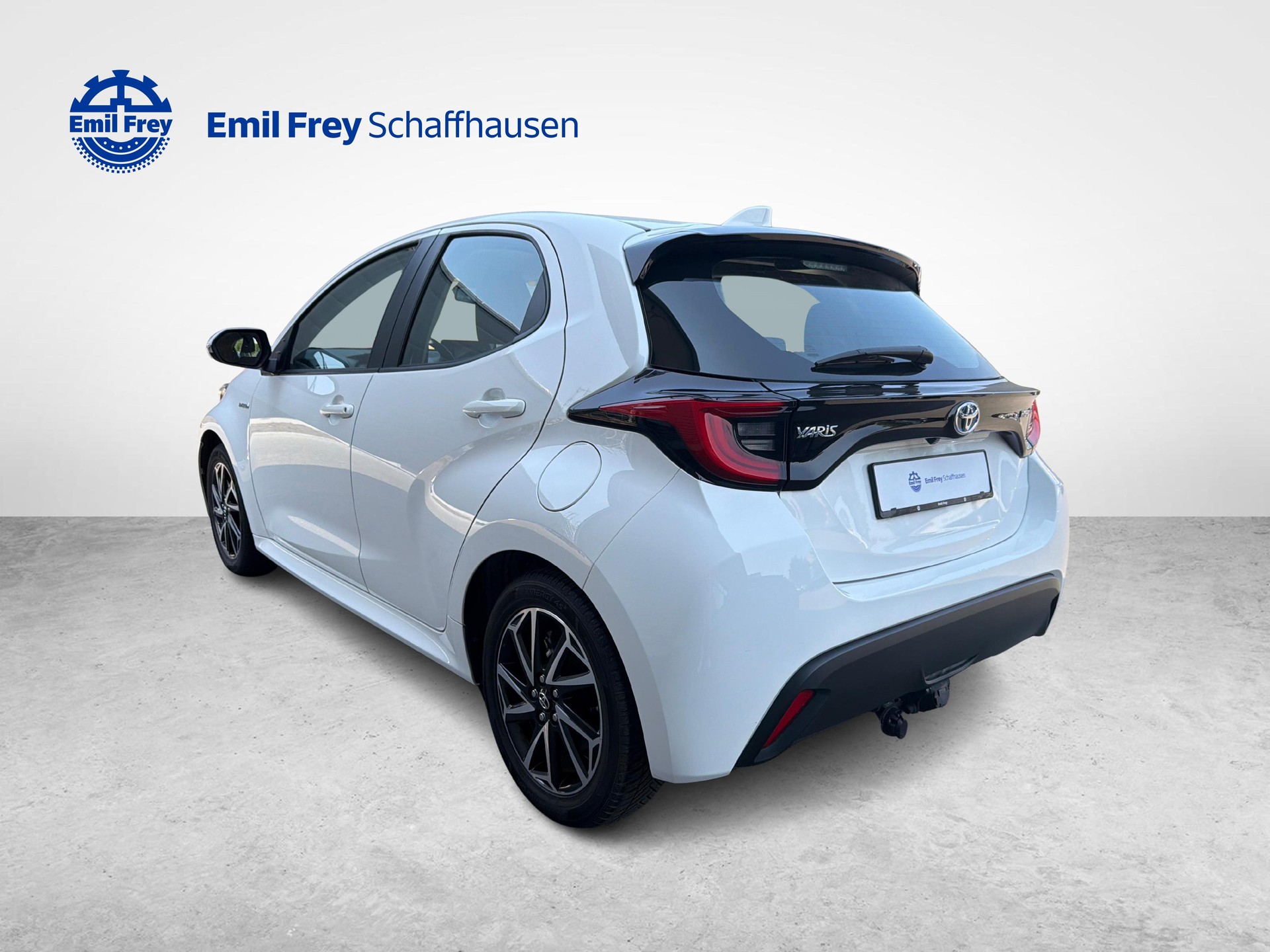 TOYOTA Yaris 1.5 VVT-i HSD Trend-image-2