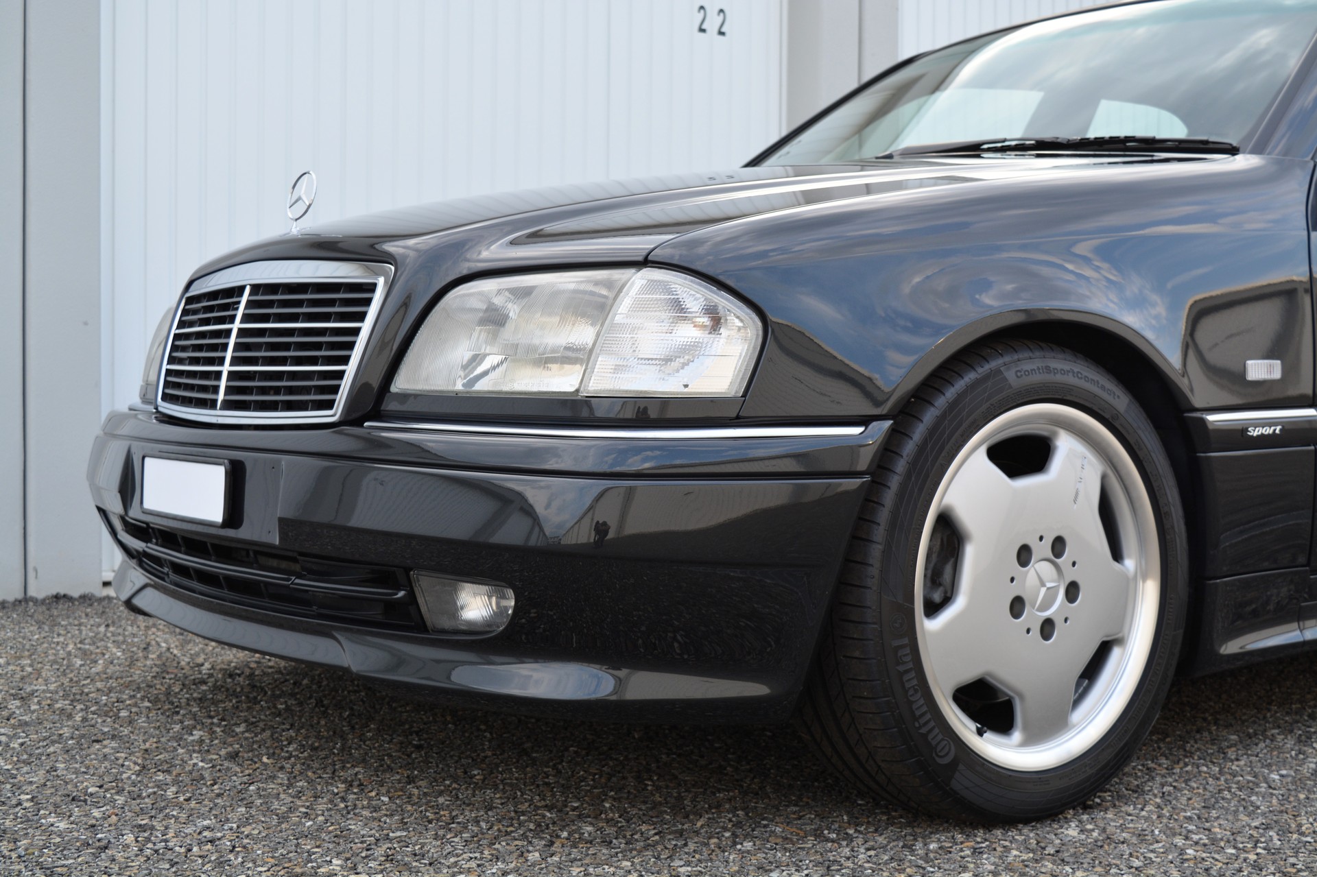 MERCEDES-BENZ C 36 AMG-image-15