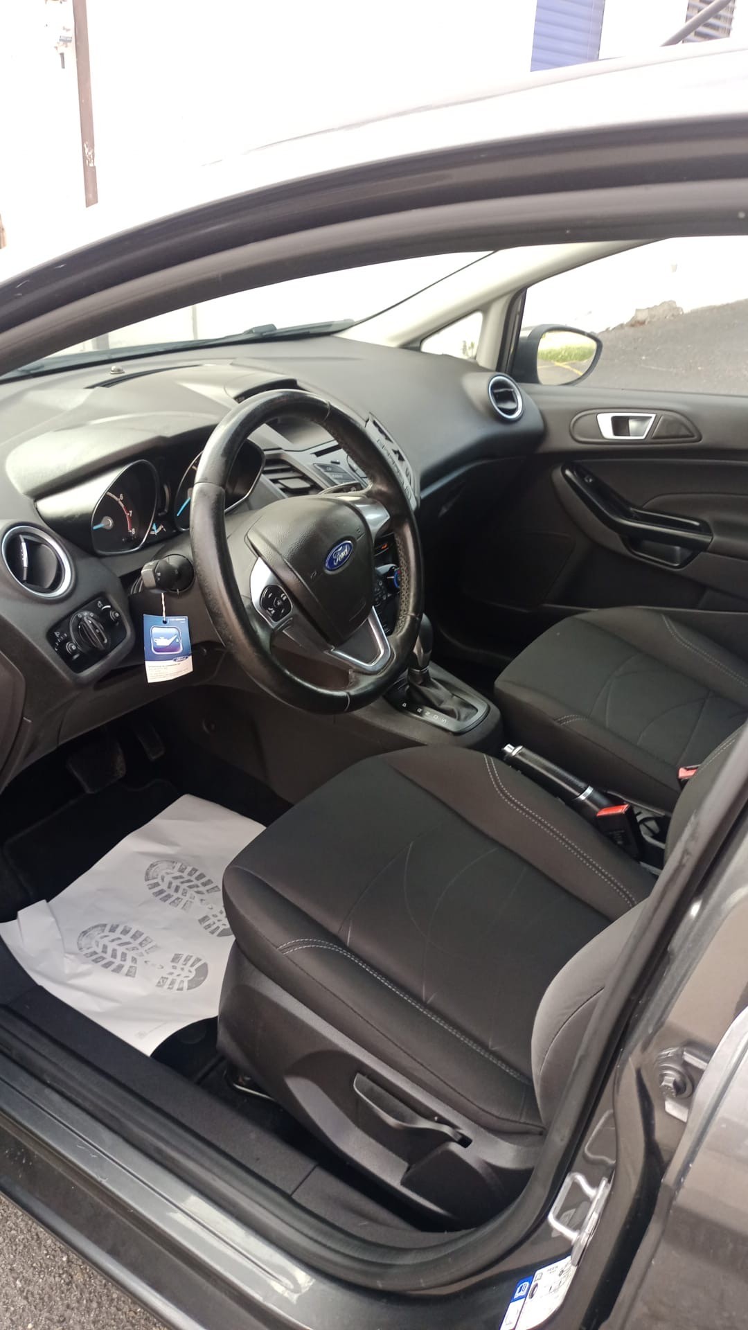 FORD Fiesta 1.0 SCTi Trend PowerShift-image-4