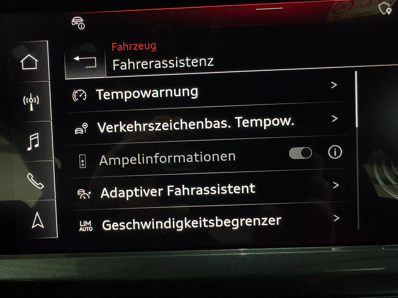 AUDI Q4 e-tron 55 S-Line quattro Black-Optik 340PS / AHK / Wärmepumpe-image-22