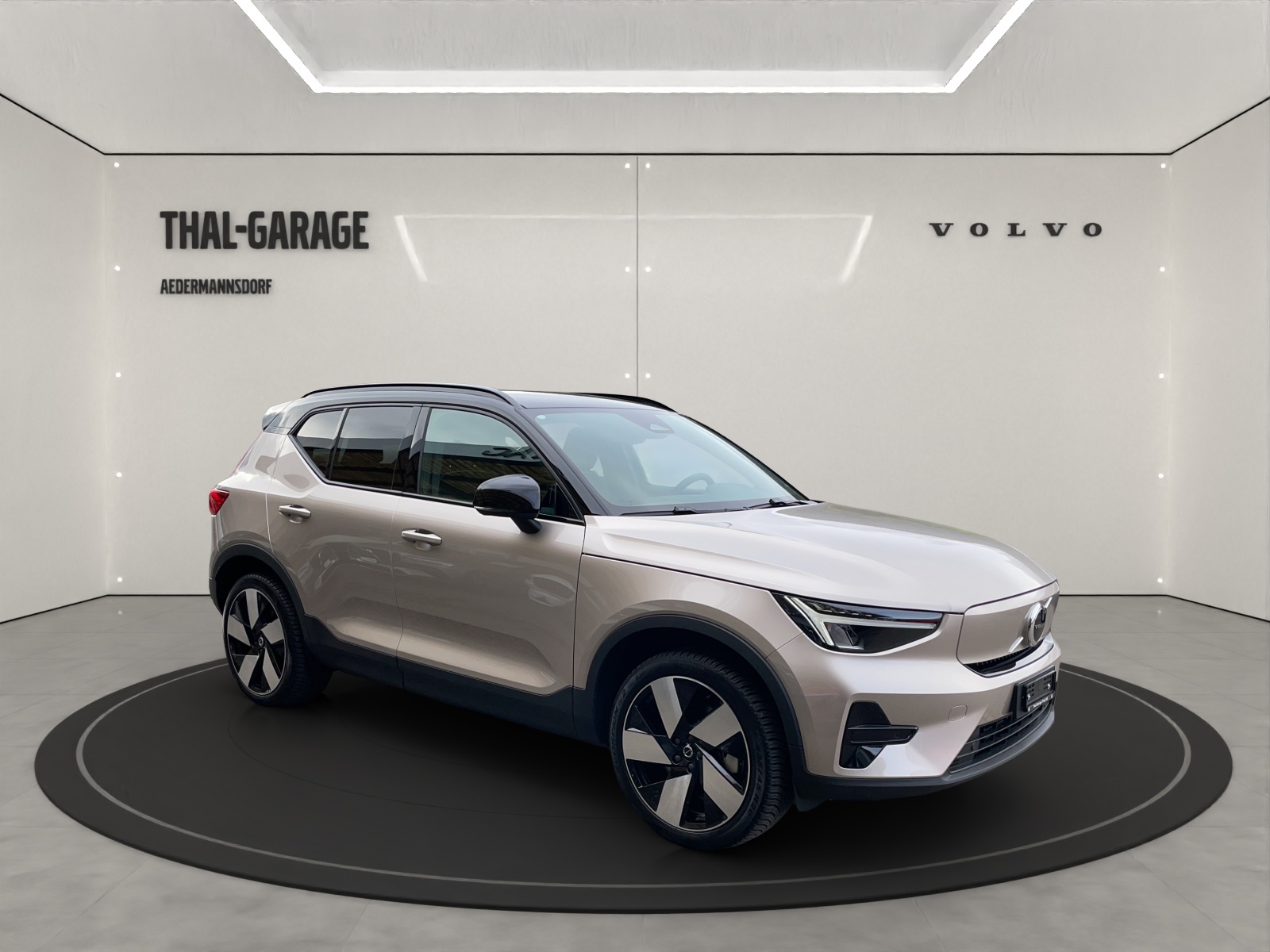 VOLVO XC40 E80 Twin Plus AWD-image-1