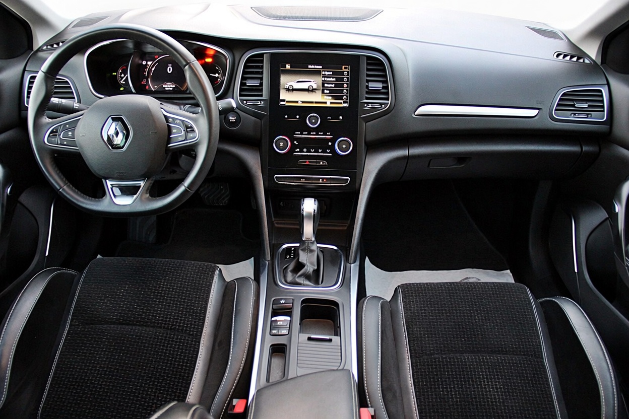 RENAULT Mégane Grandtour 1.5 dCi GT Line EDC-image-10