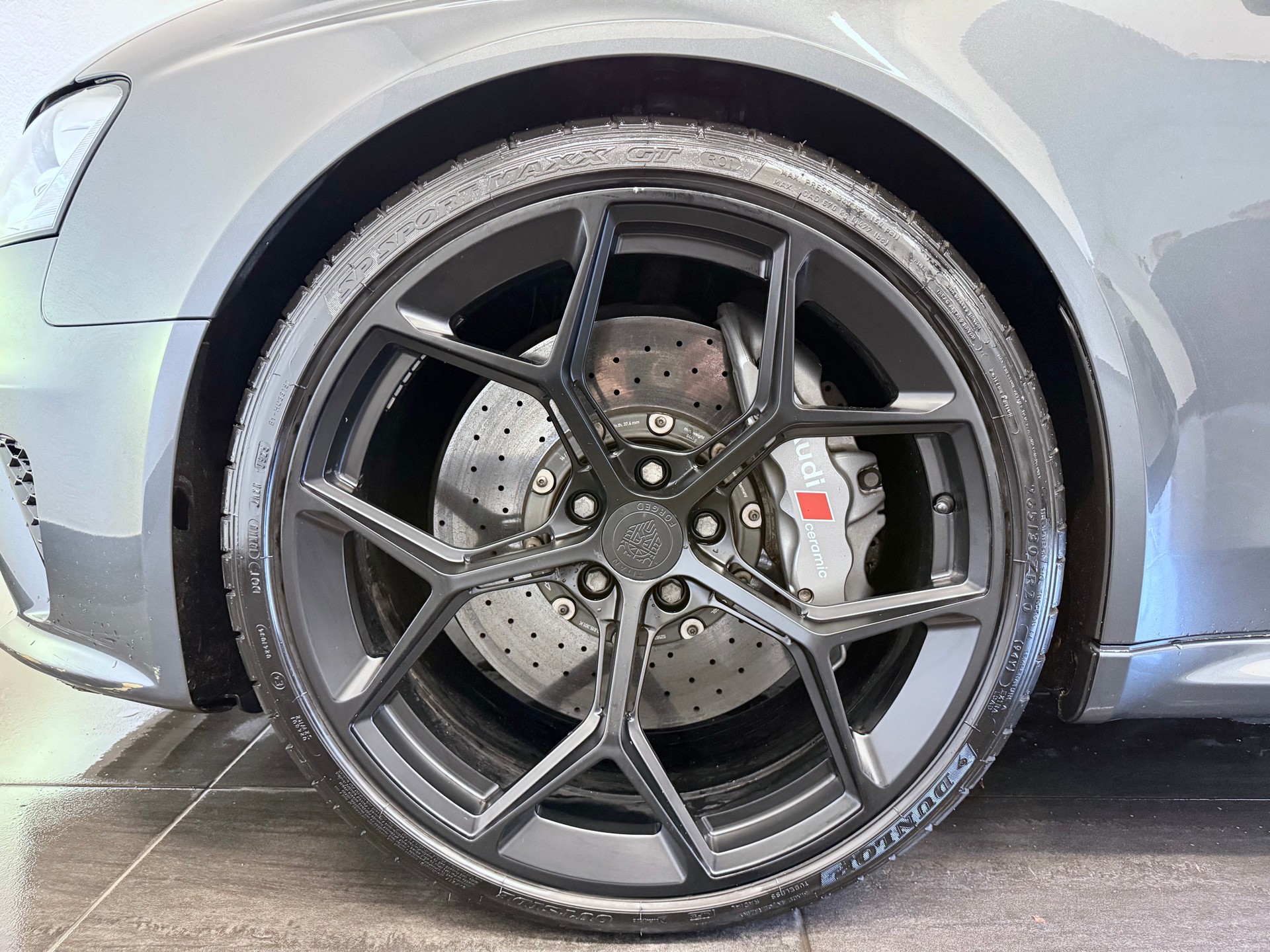 AUDI RS4 Avant 4.2 FSI V8 quattro S-tronic-image-5