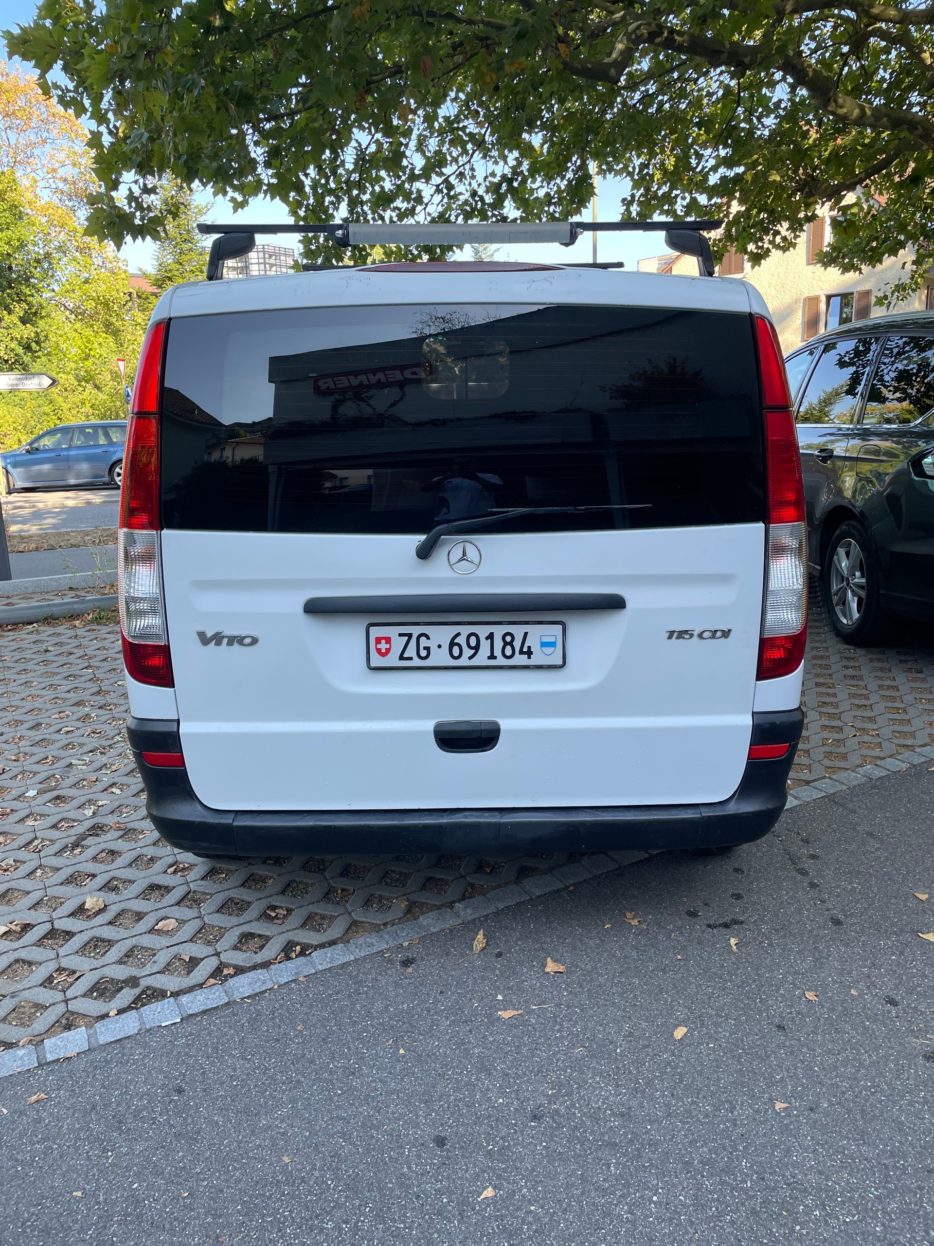 MERCEDES-BENZ Vito 113 CDI 2,2-image-4