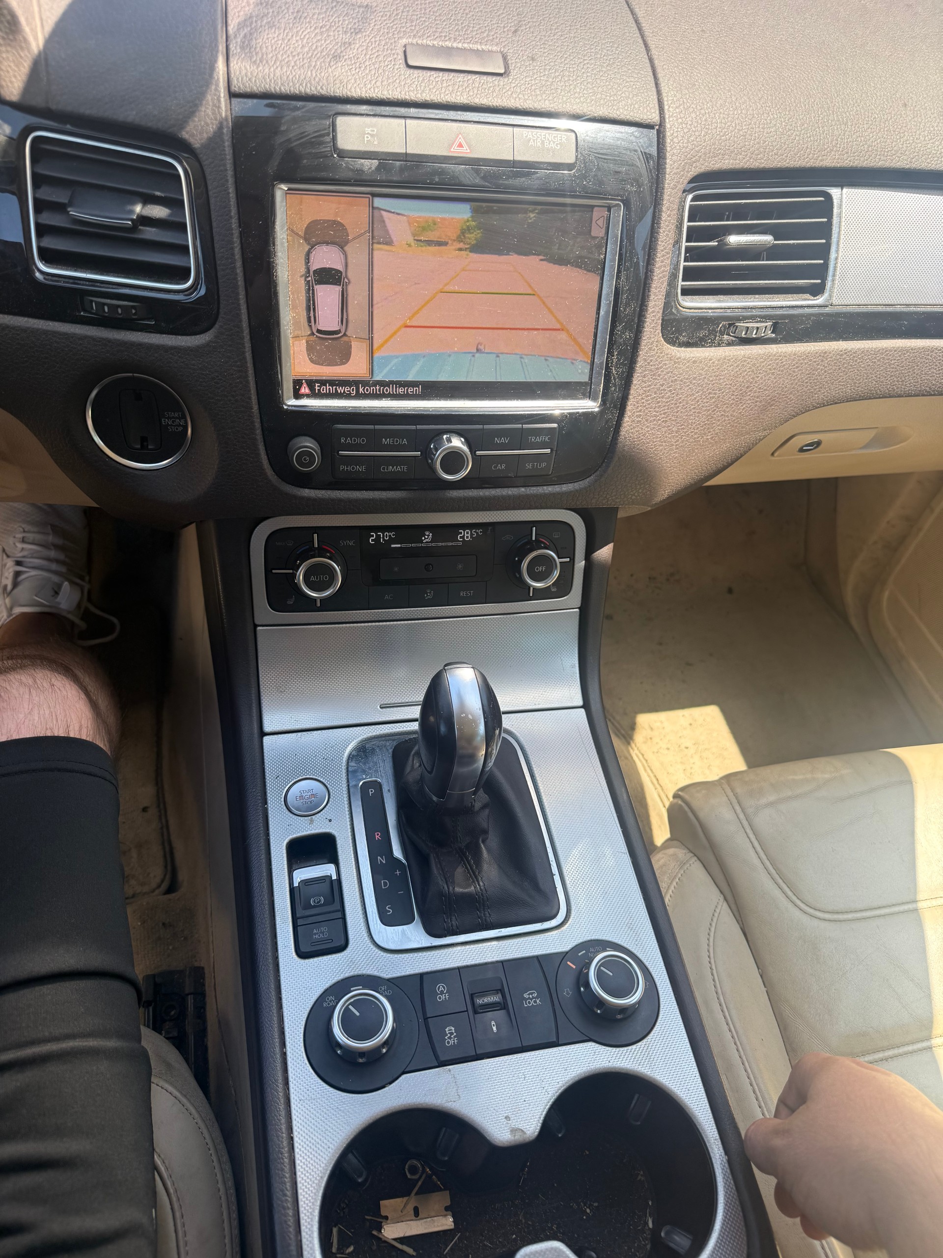 VW Touareg 3.0 TDI BlueMotion Technology Tiptronic-image-8