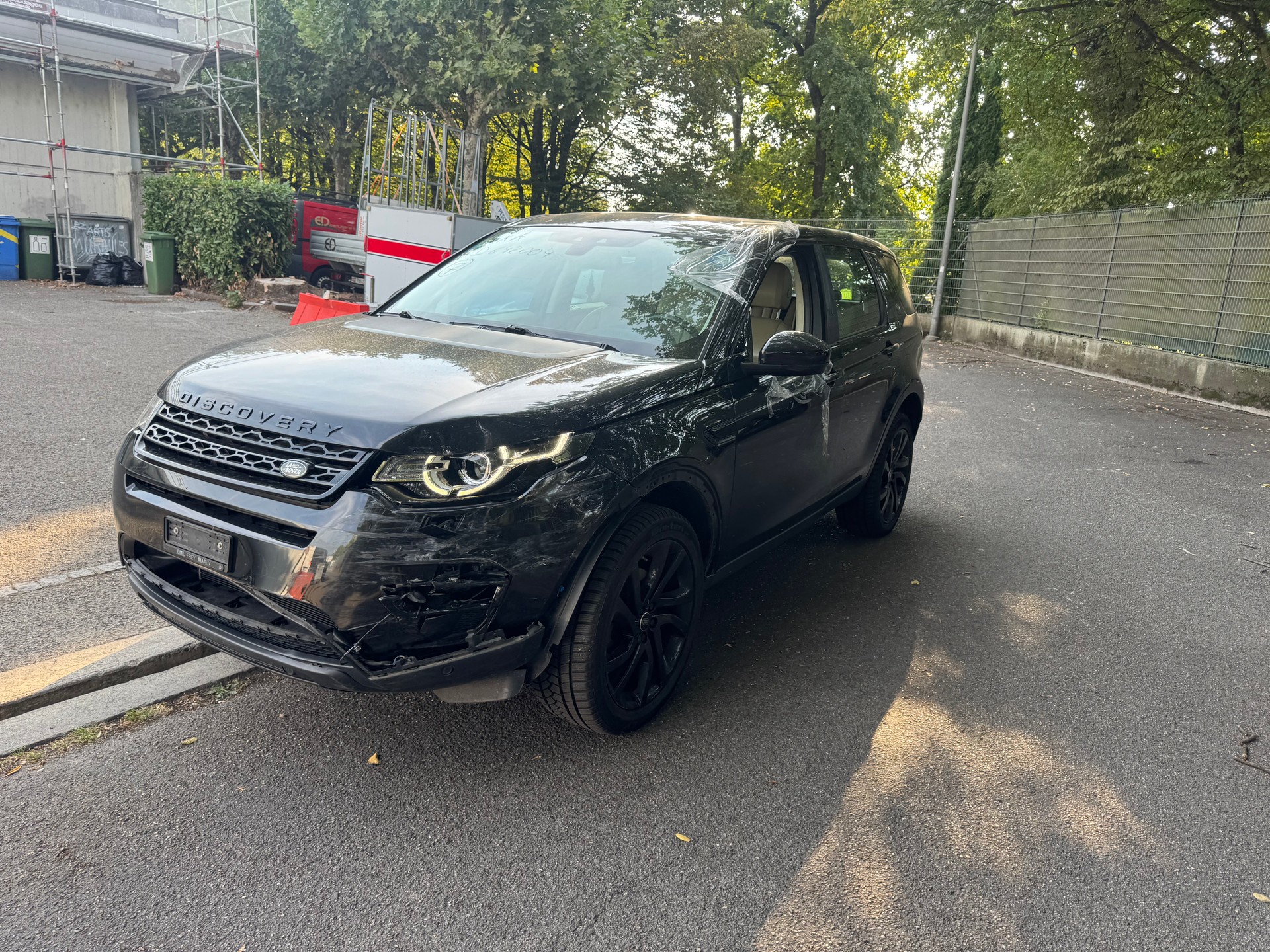 LAND ROVER Discovery Sport 2.0 TD4 HSE AT9-image-3
