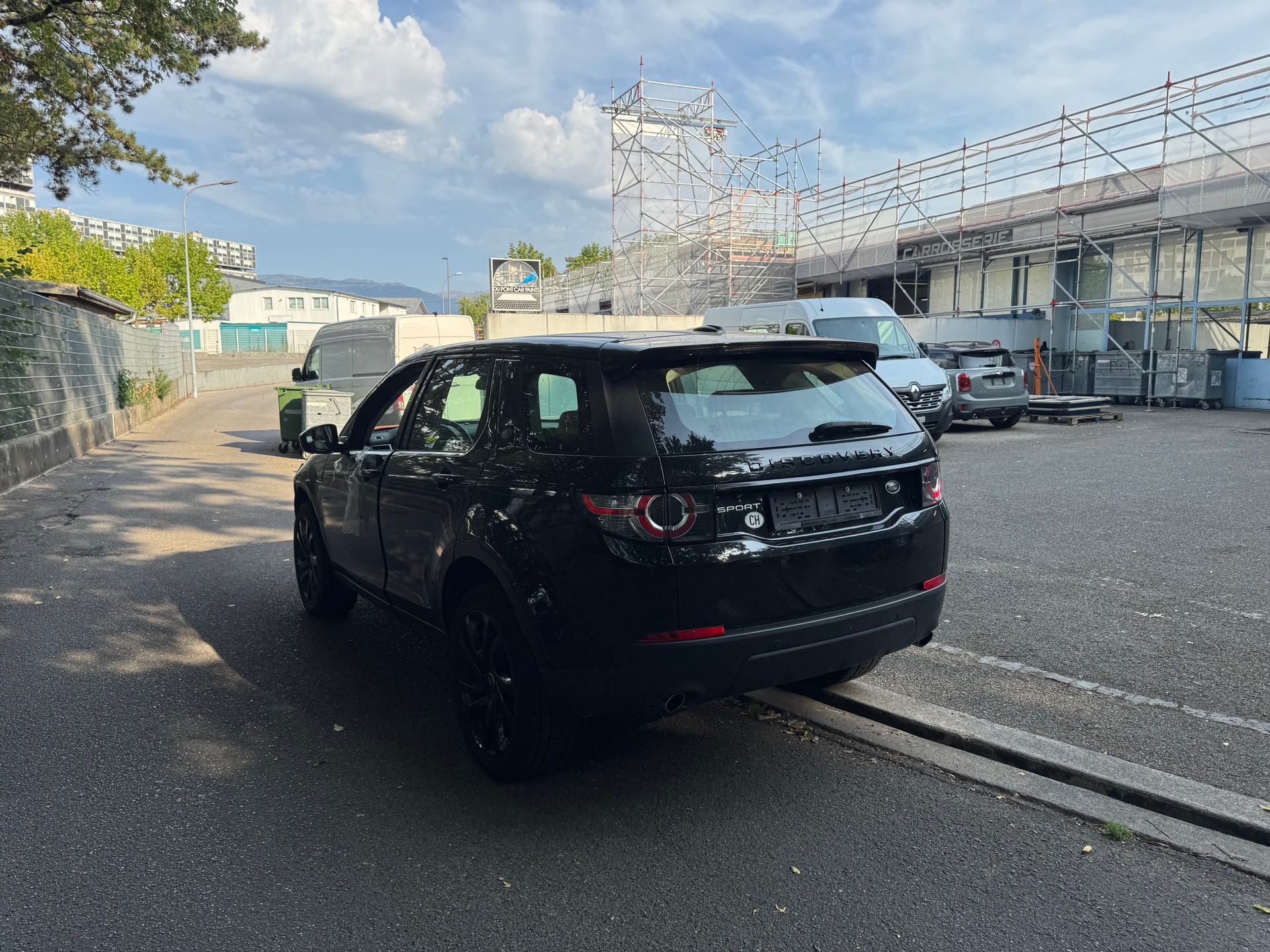 LAND ROVER Discovery Sport 2.0 TD4 HSE AT9-image-6