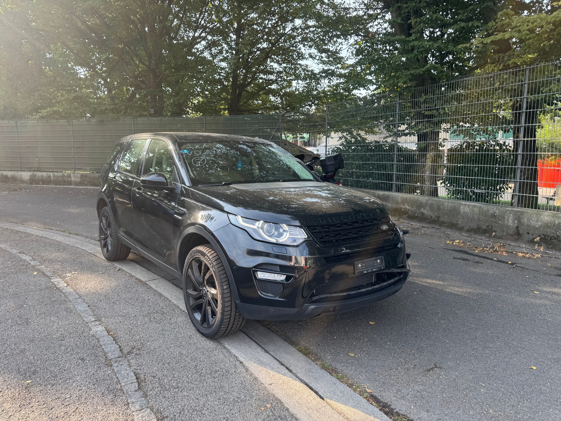 LAND ROVER Discovery Sport 2.0 TD4 HSE AT9-image-1