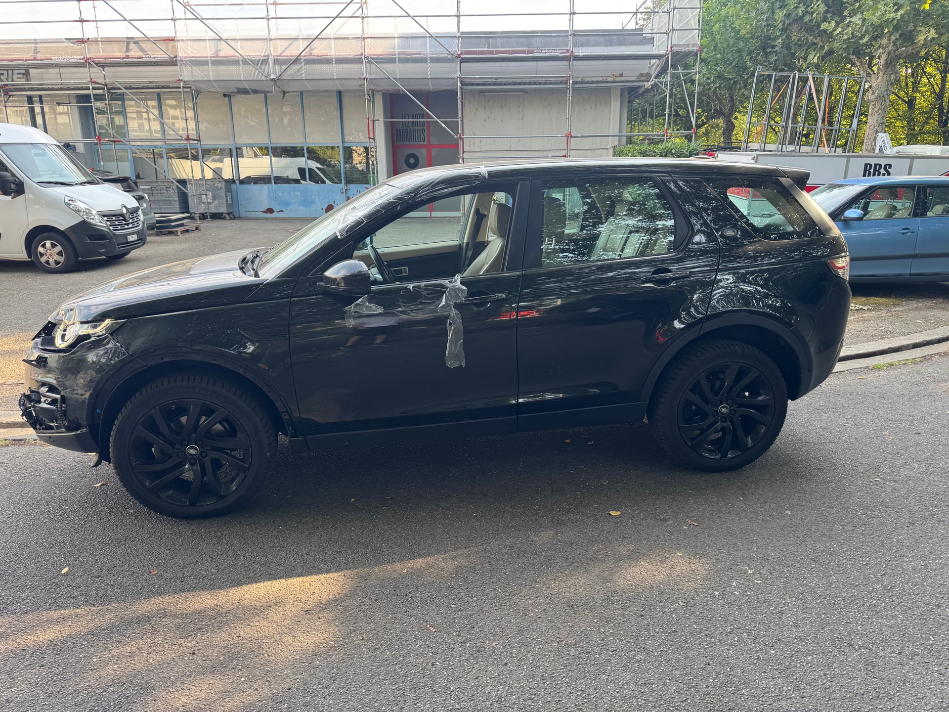 LAND ROVER Discovery Sport 2.0 TD4 HSE AT9-image-5