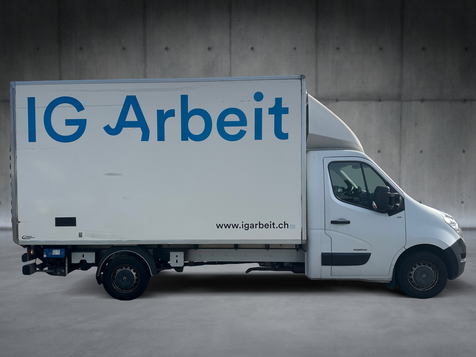 RENAULT T35d ci 150 Koffer Hebebühne-image-4