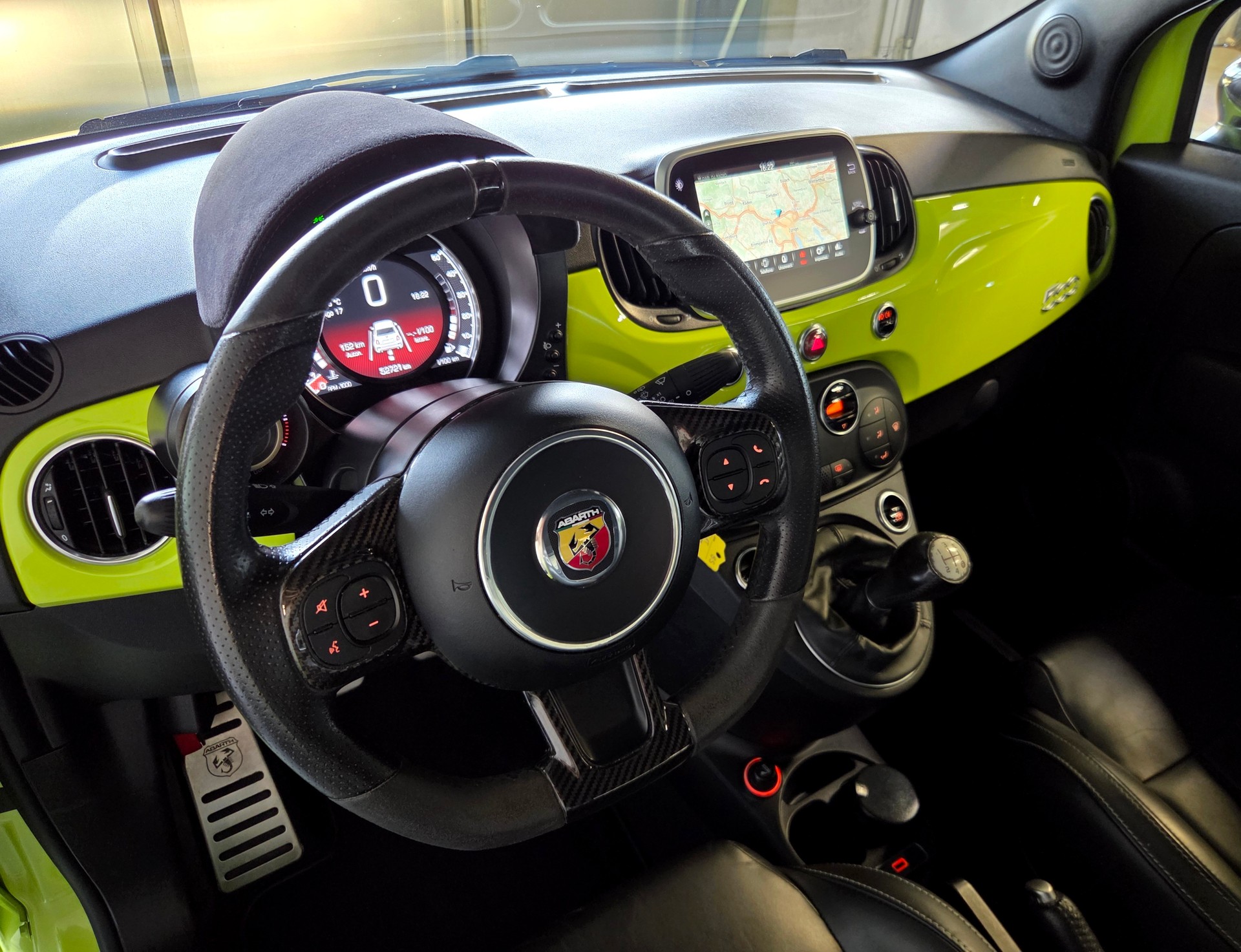 FIAT 595 Abarth 1.4 T-Jet 180 Competizione-image-9