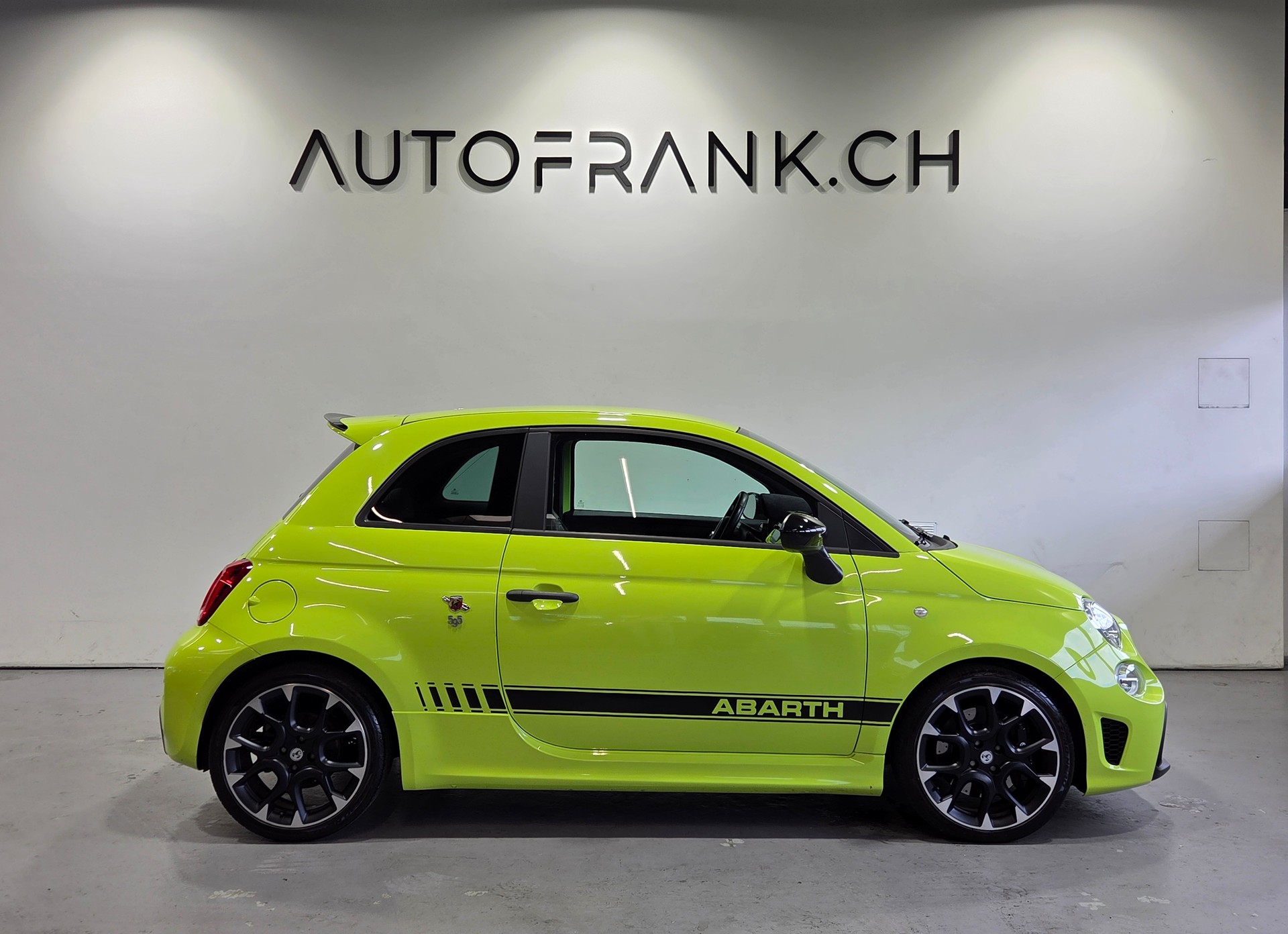FIAT 595 Abarth 1.4 T-Jet 180 Competizione-image-5