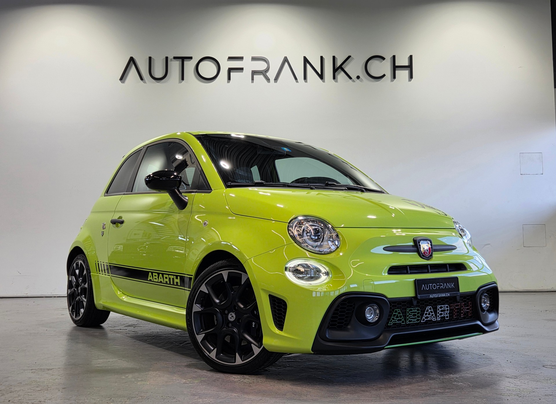 FIAT 595 Abarth 1.4 T-Jet 180 Competizione-image-2