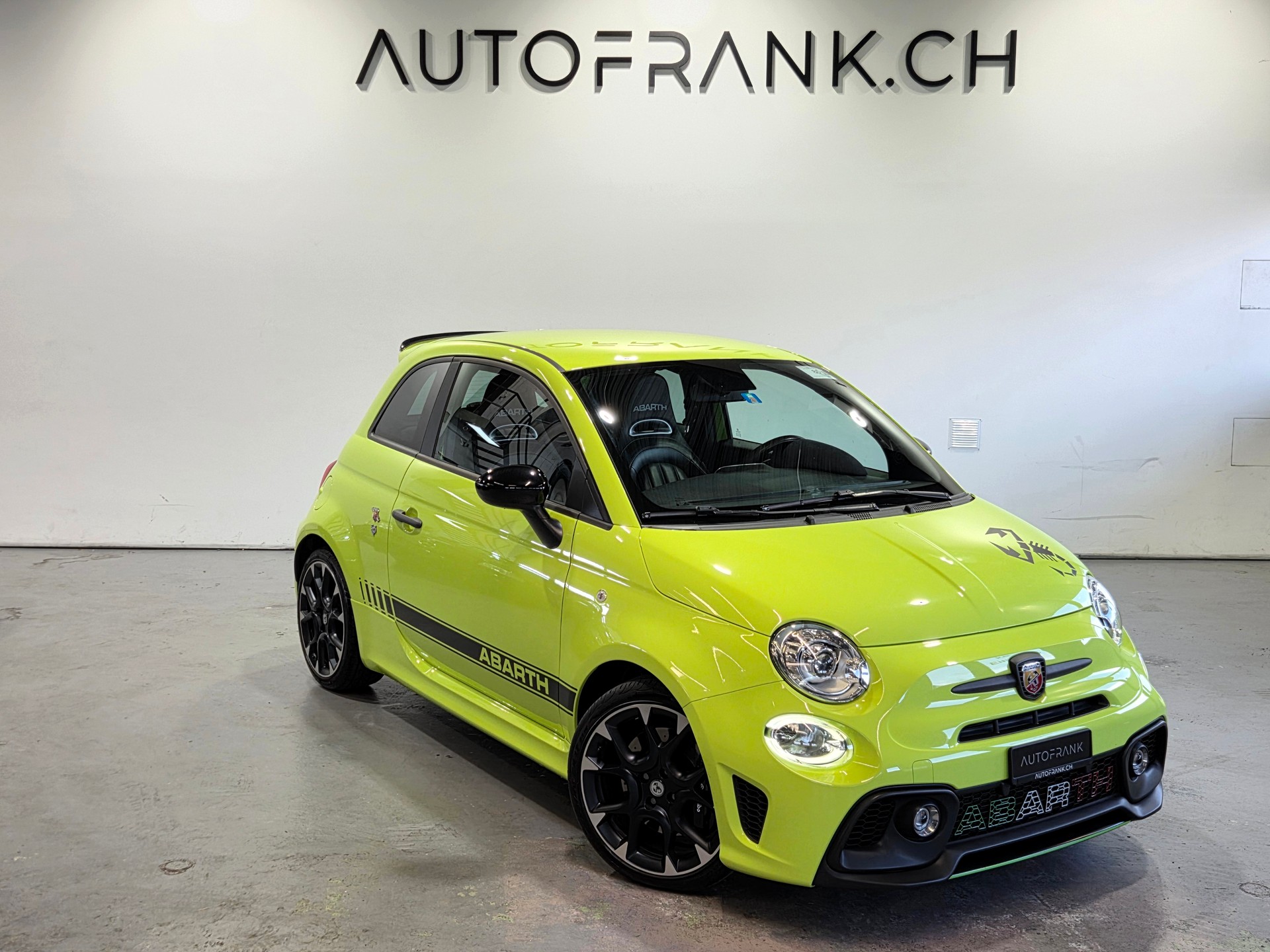 FIAT 595 Abarth 1.4 T-Jet 180 Competizione-image-1