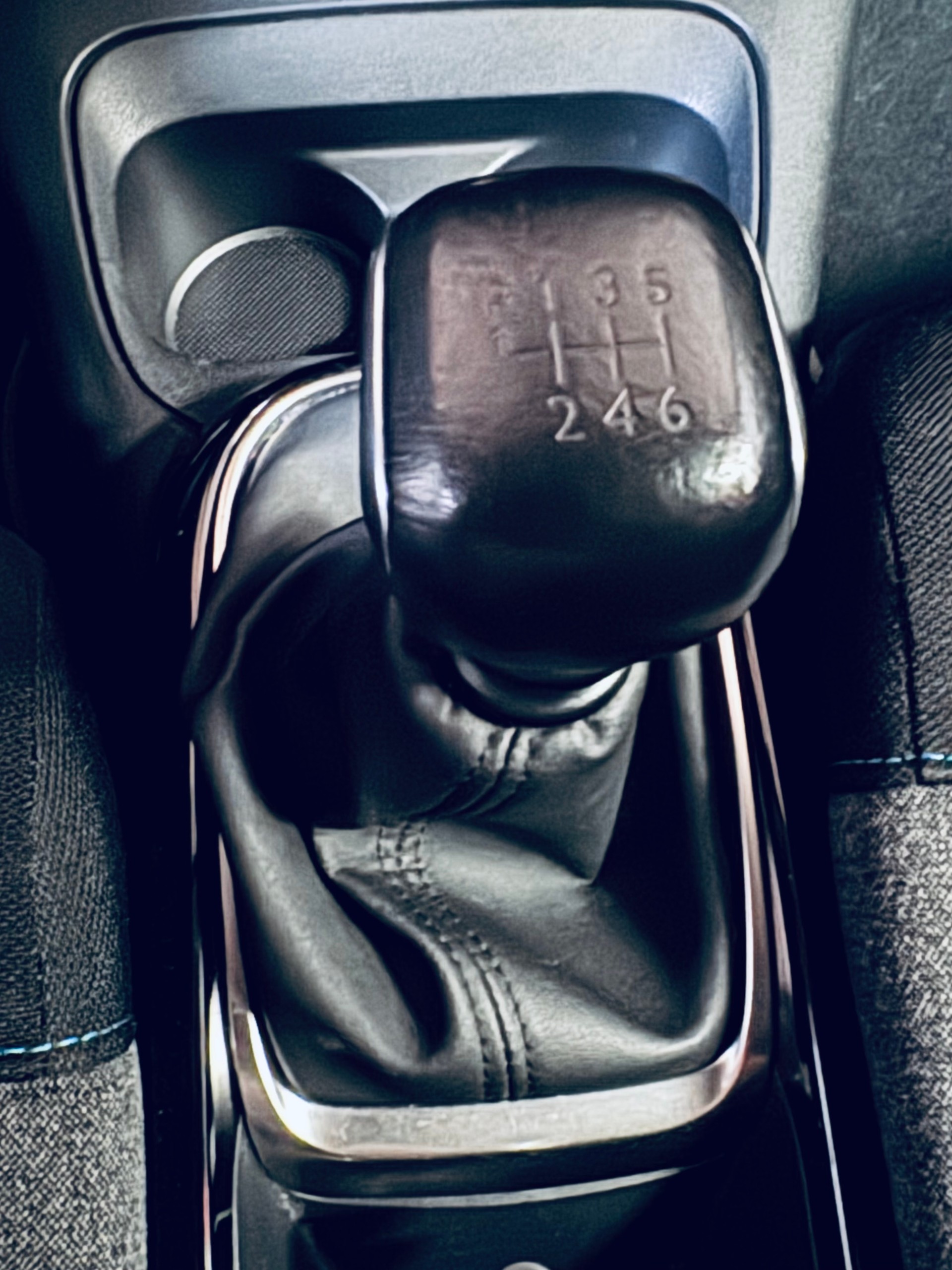 CITROEN C4 Cactus 1.2 Pure Tech Shine-image-22
