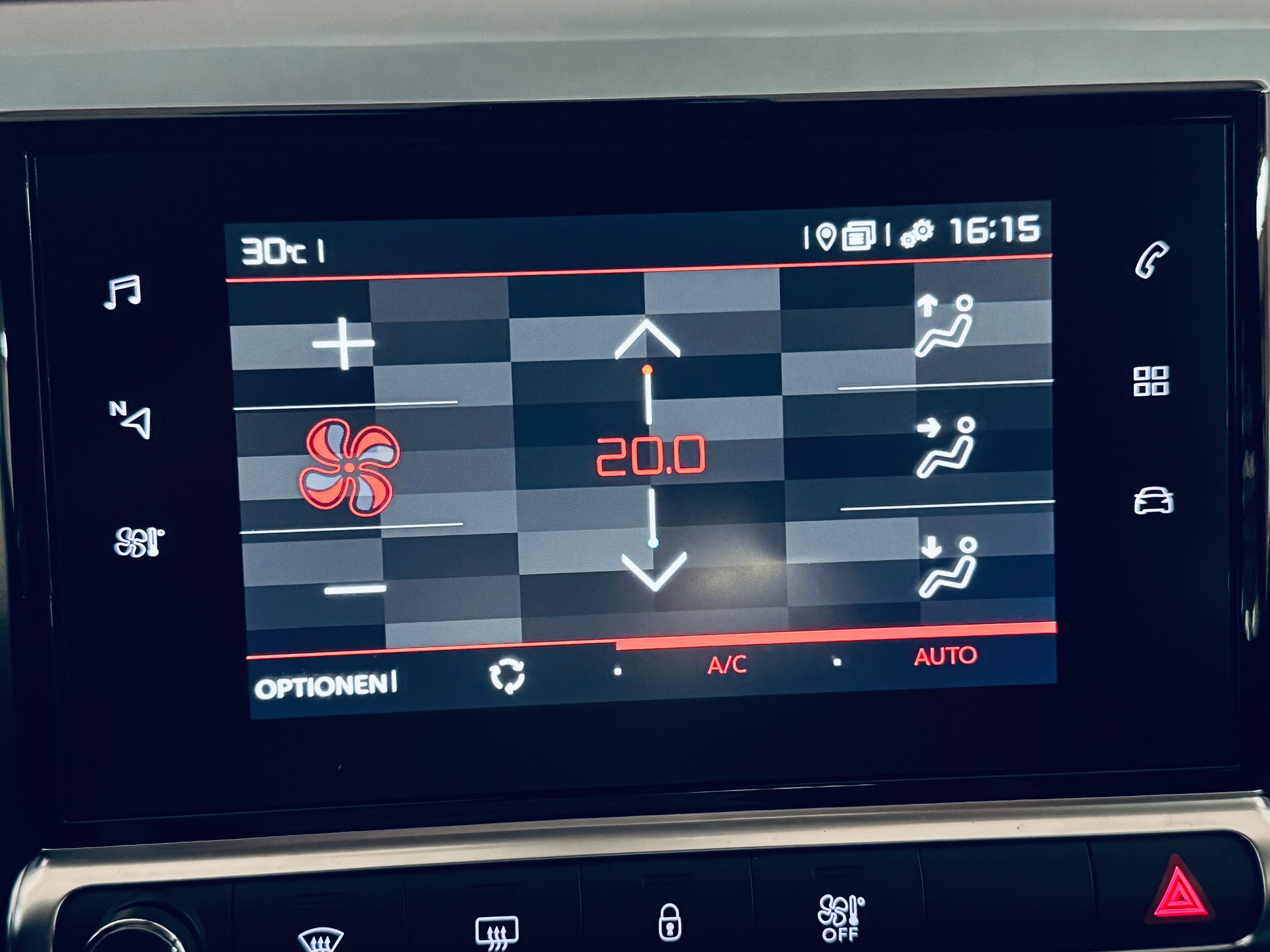 CITROEN C4 Cactus 1.2 Pure Tech Shine-image-20