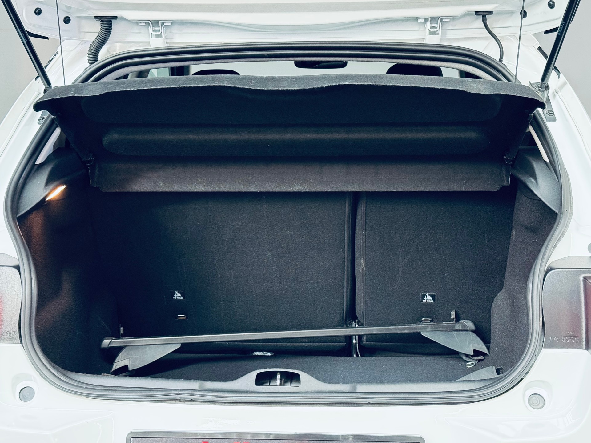 CITROEN C4 Cactus 1.2 Pure Tech Shine-image-10