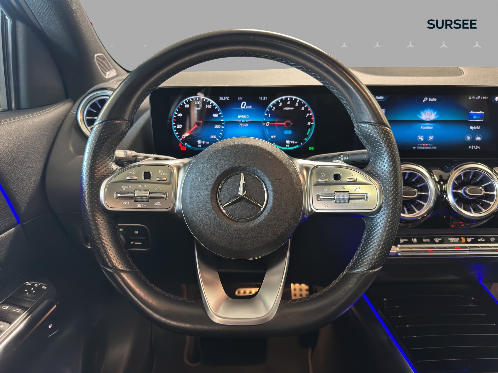 MERCEDES-BENZ GLA 250e AMG Line 8G-DCT-image-9