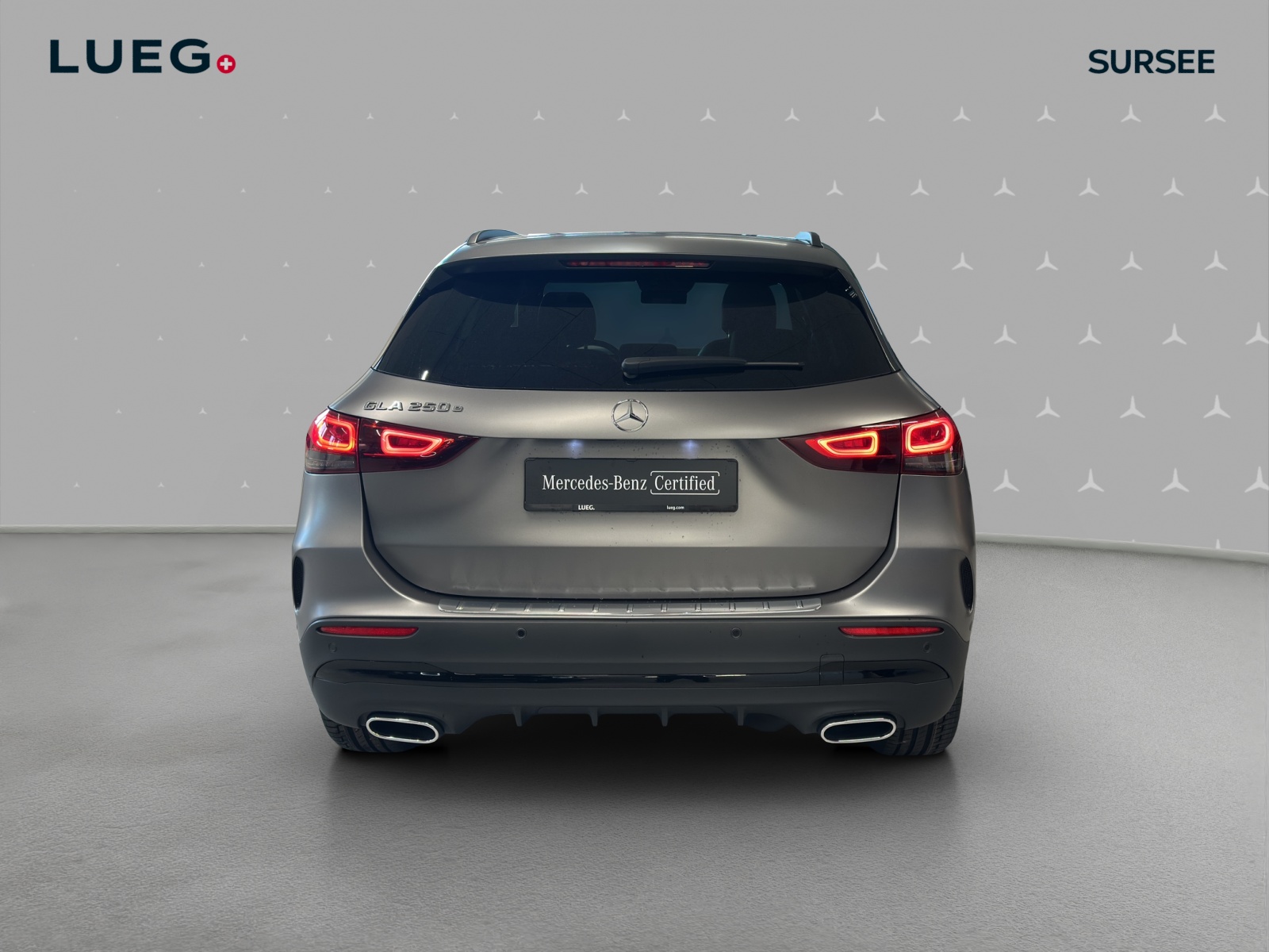 MERCEDES-BENZ GLA 250e AMG Line 8G-DCT-image-3
