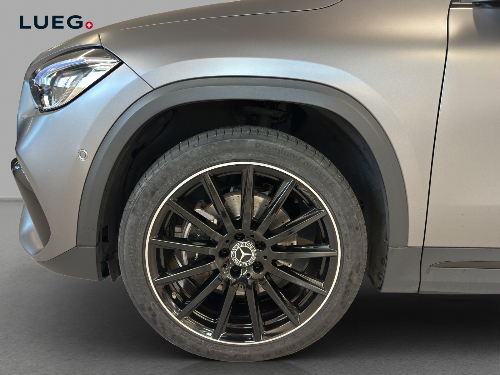 MERCEDES-BENZ GLA 250e AMG Line 8G-DCT-image-6