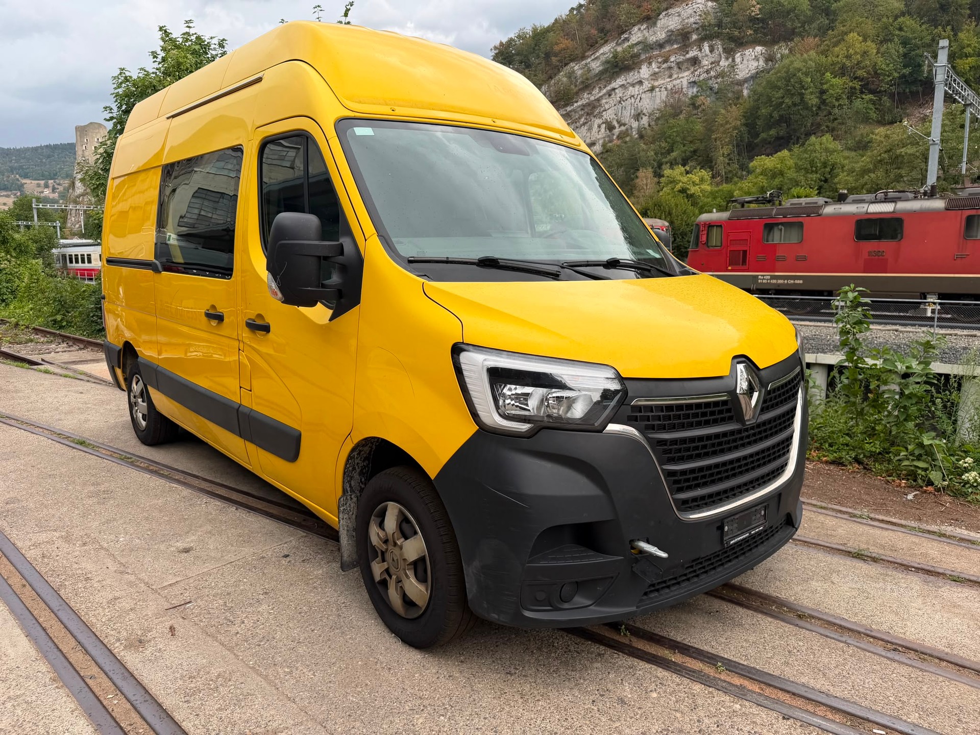 RENAULT Master T35 2.3dCi 135 L2H2-image-0