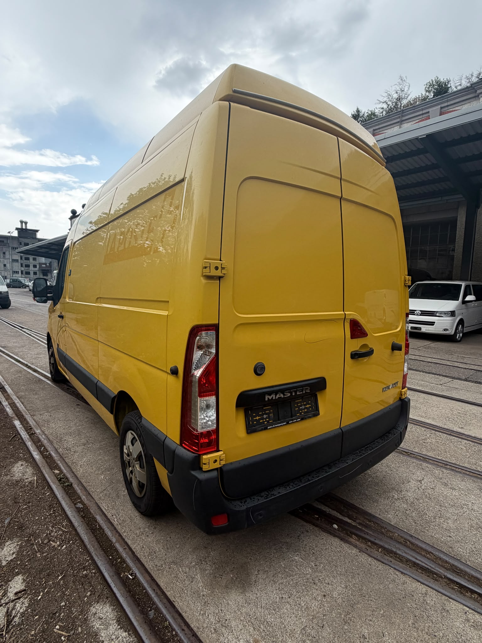RENAULT Master T35 2.3dCi 135 L2H2-image-3
