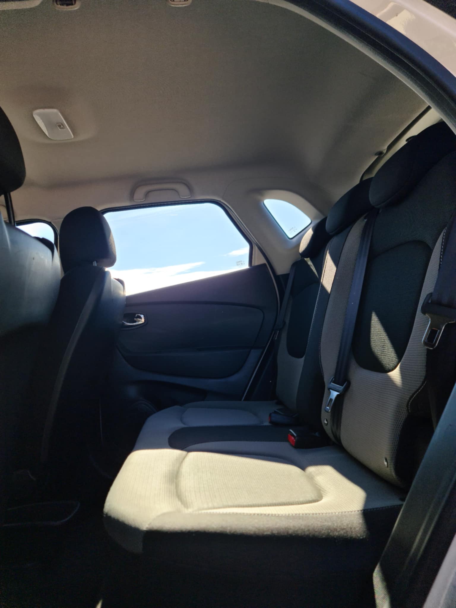 RENAULT Captur 1.2 T 16V Dynamique EDC-image-13