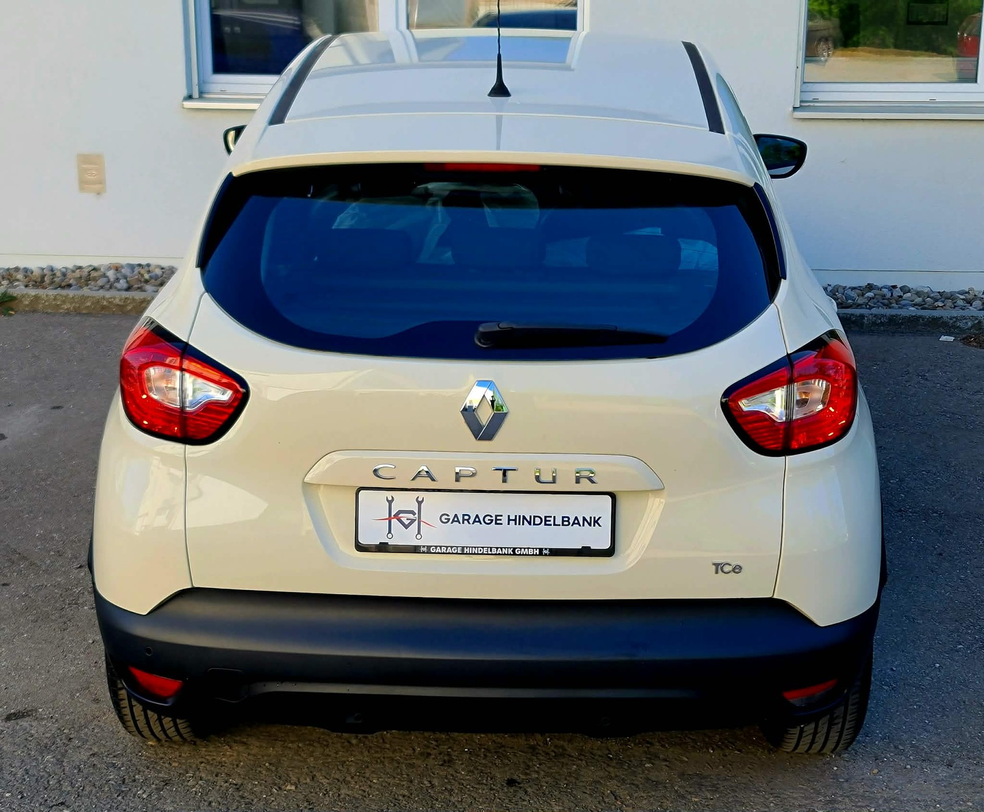 RENAULT Captur 1.2 T 16V Dynamique EDC-image-6