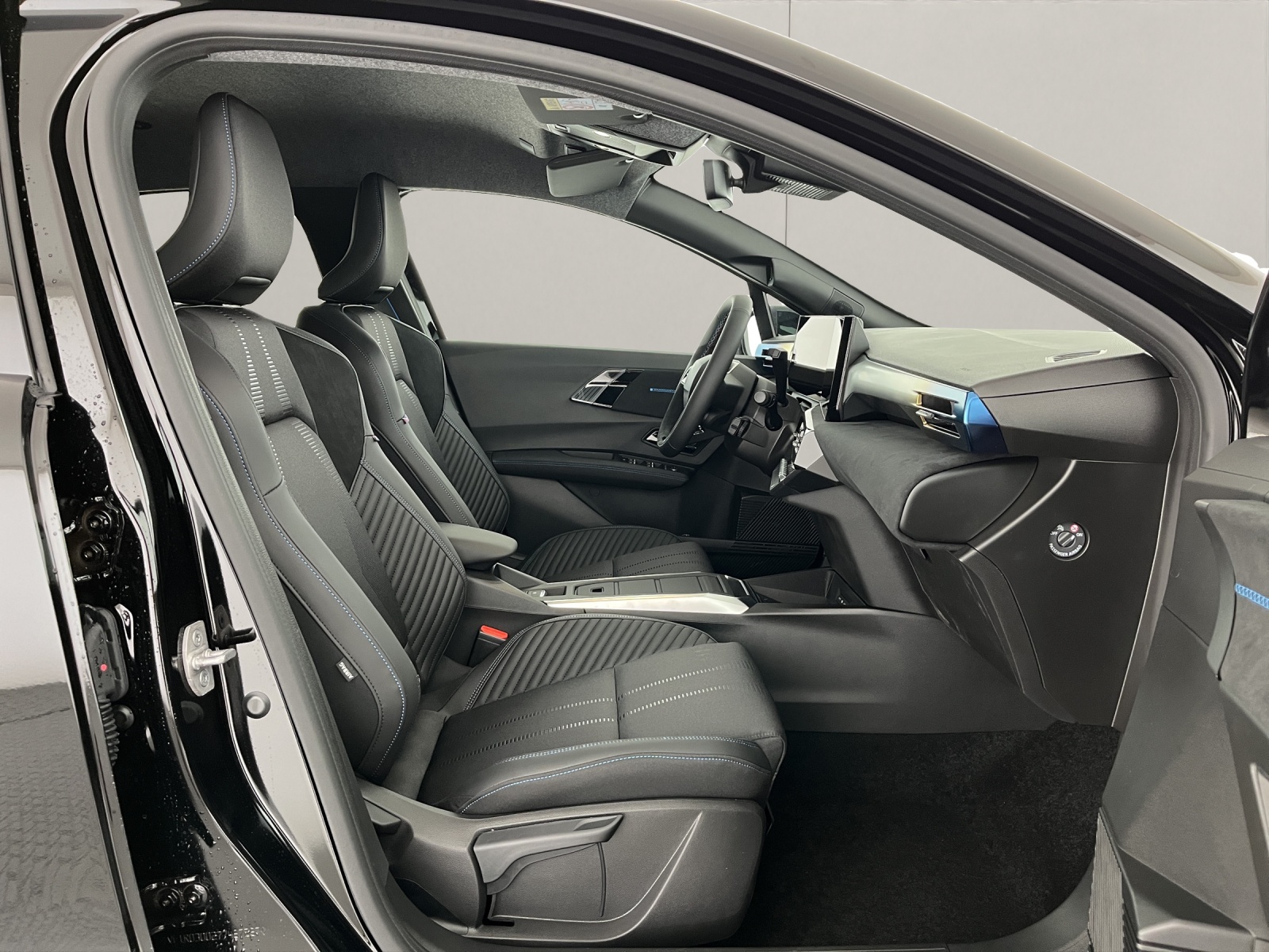 RENAULT Clio 1.8 E-Tech esprit Alpine-image-15
