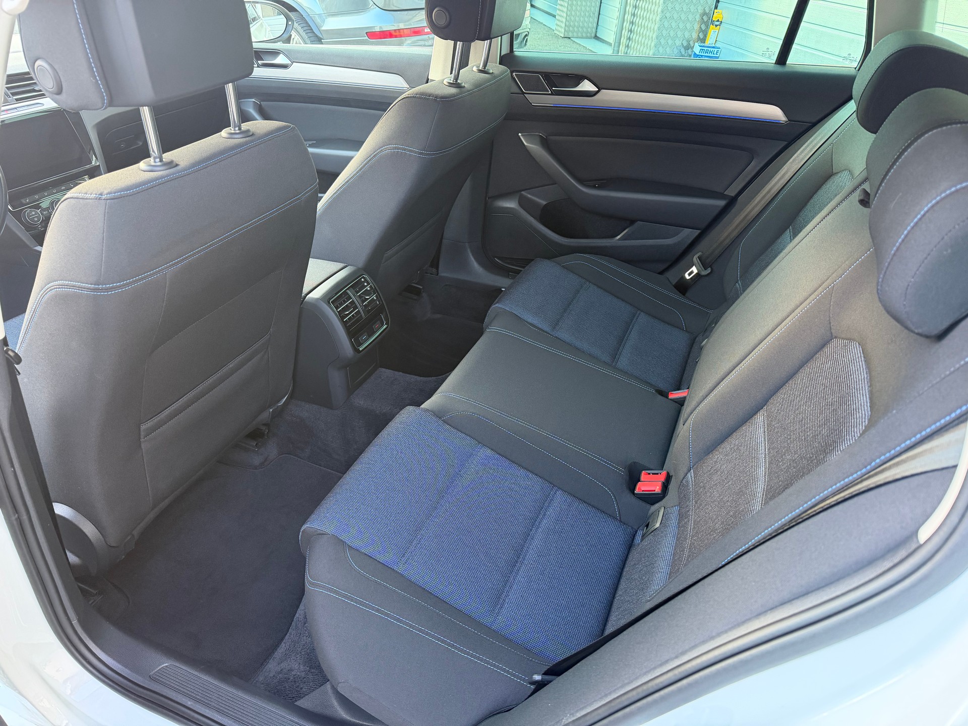 VW Passat Variant 1.4 TSI GTE Hybrid DSG-image-7